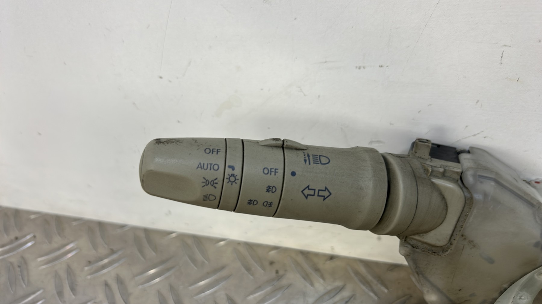 Com (Bloc Contacteur Tournant+Commodo Essuie Glace+Commodo Phare) CITROEN C8