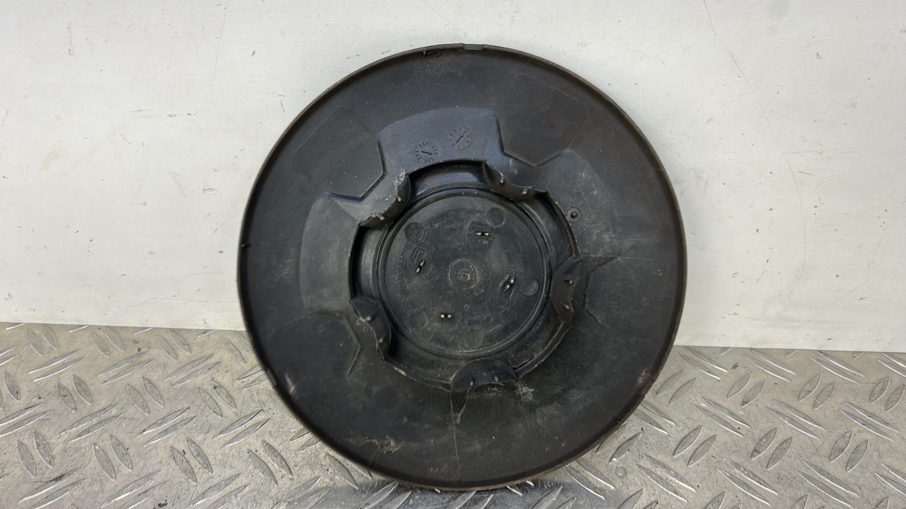 Enjoliveur RENAULT MASTER 2 PHASE 3 8200035453