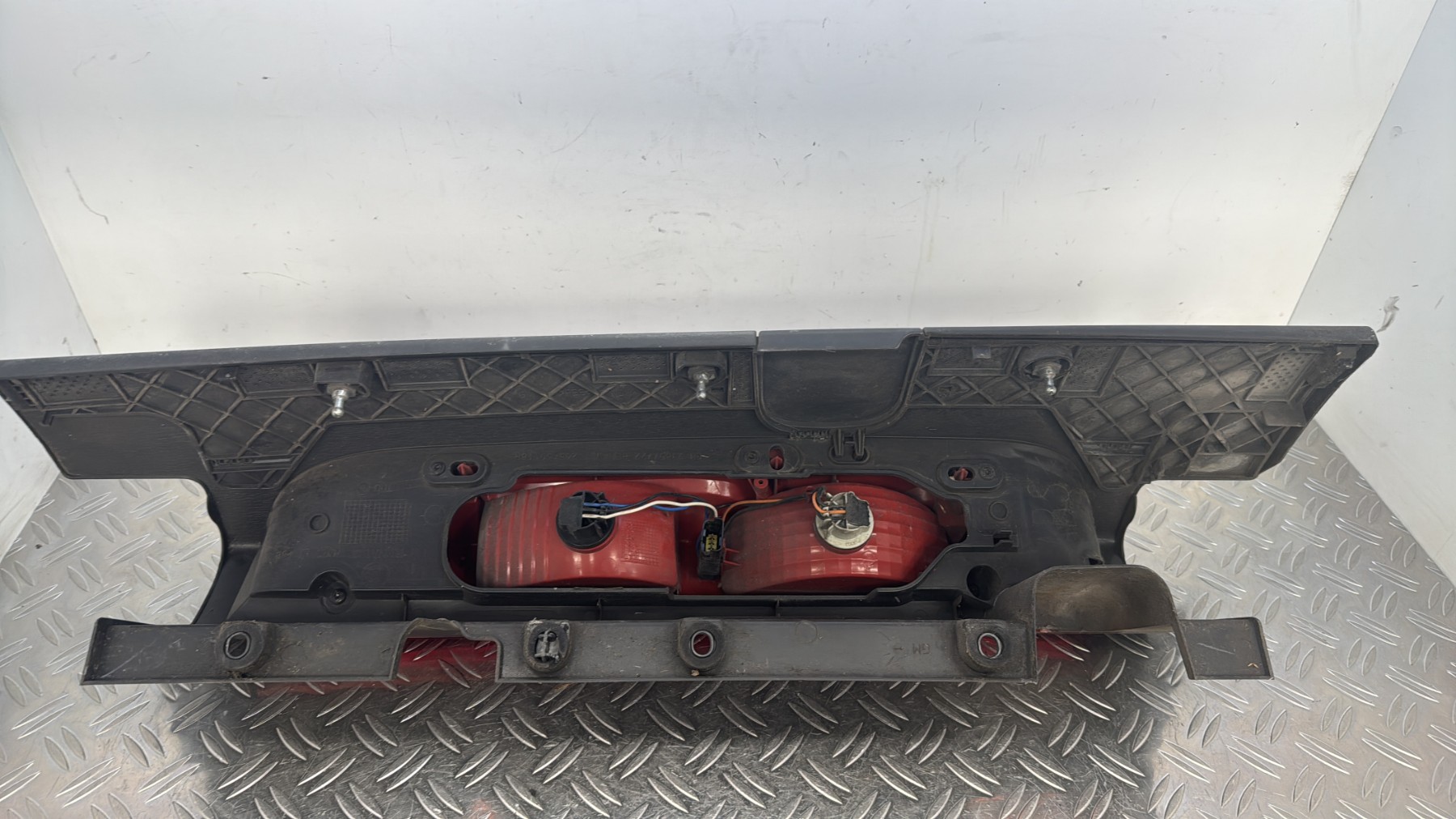 Feu arriere principal gauche (feux) RENAULT TRAFIC 2 PHASE 2 265A60118R