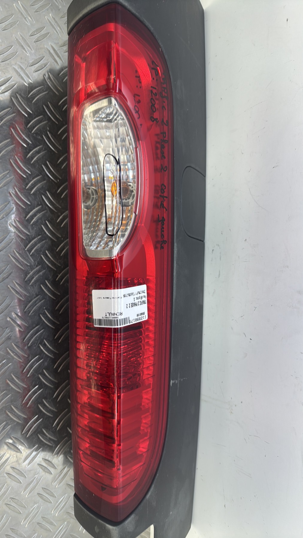 Feu arriere principal gauche (feux) RENAULT TRAFIC 2 PHASE 2 265A60118R
