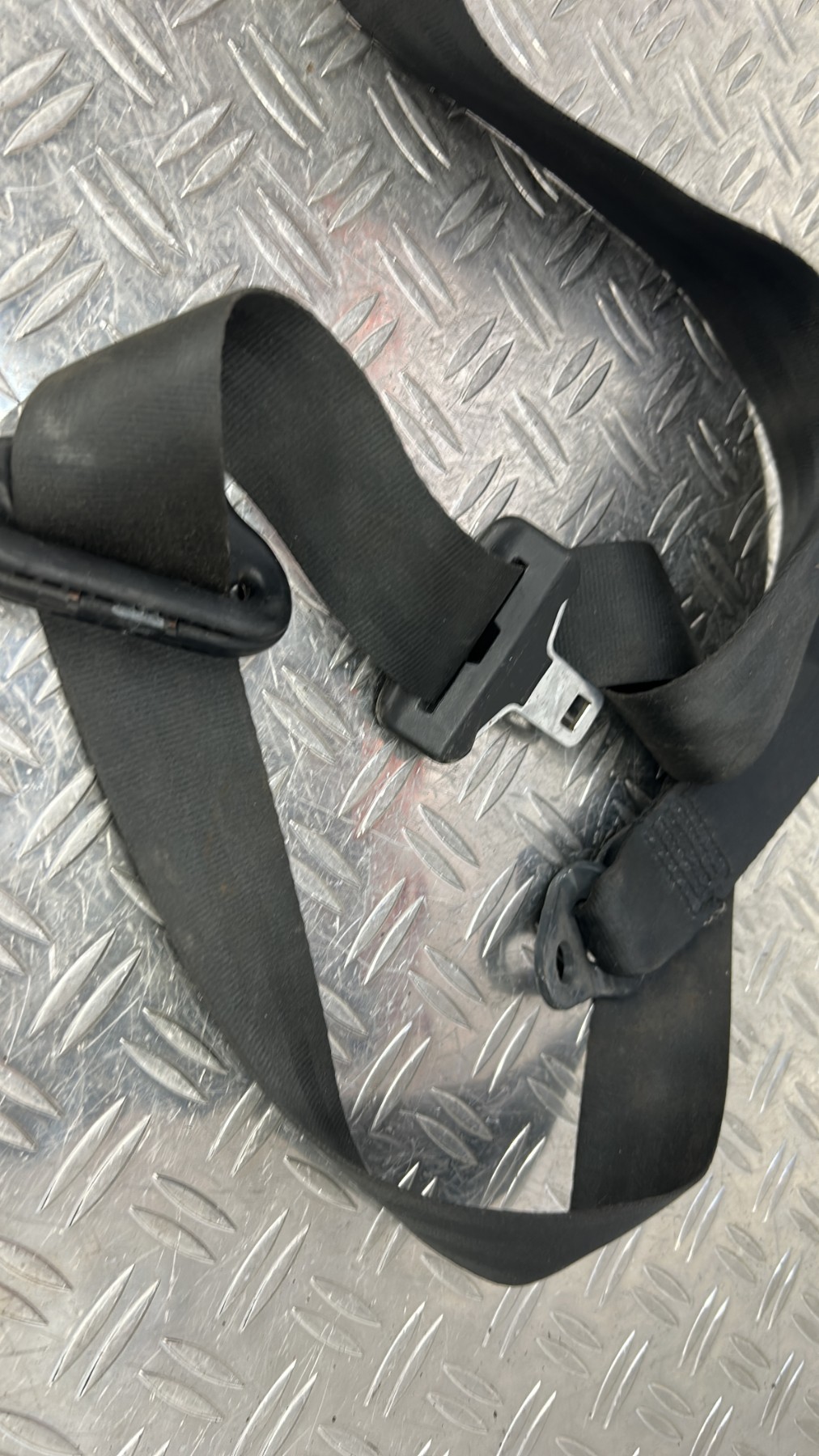 Ceinture arriere gauche PEUGEOT 207 PHASE 1 96498076