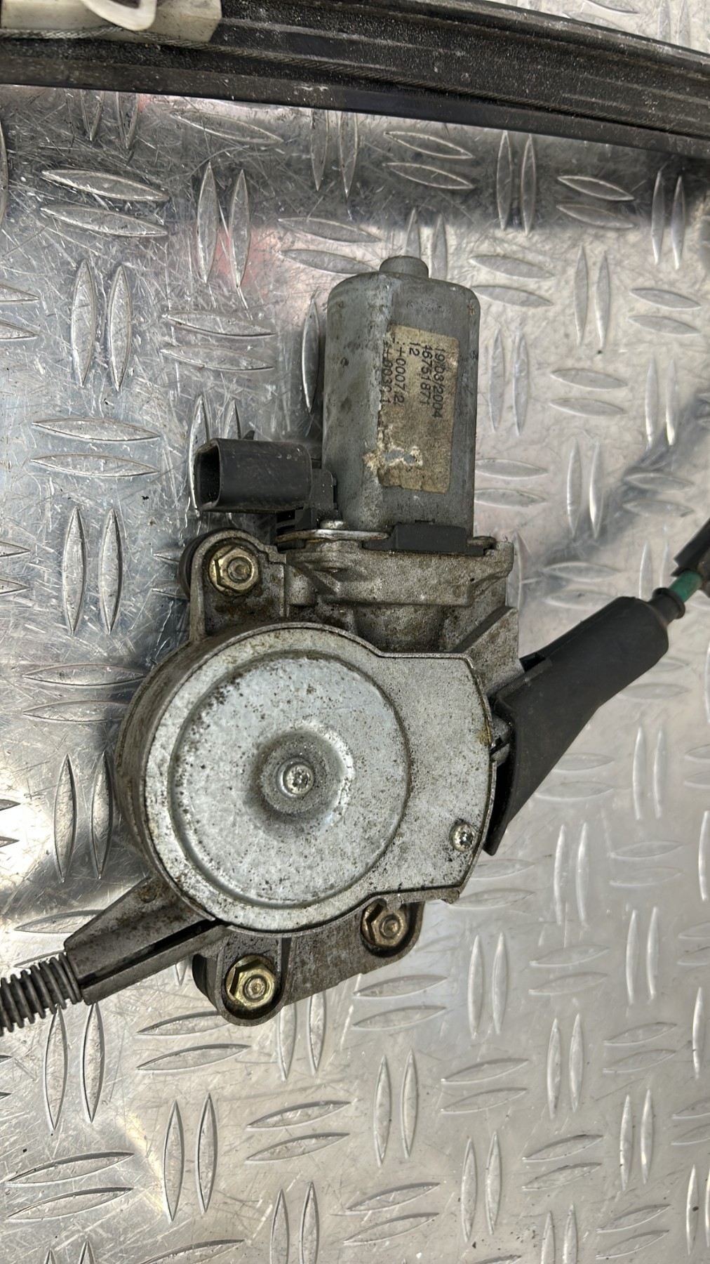 Leve vitre electrique avant gauche PEUGEOT 508 1 PHASE 2 9686618180