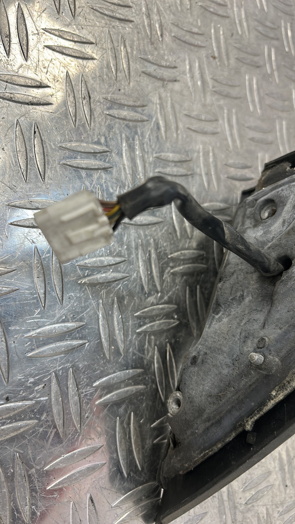 Retroviseur gauche ALFA ROMEO 147 PHASE 2