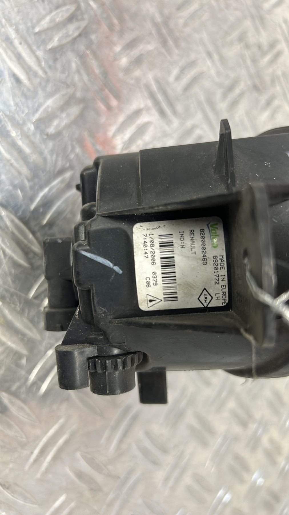 Anti brouillard gauche (feux) RENAULT CLIO 2 PHASE 2 8200002469