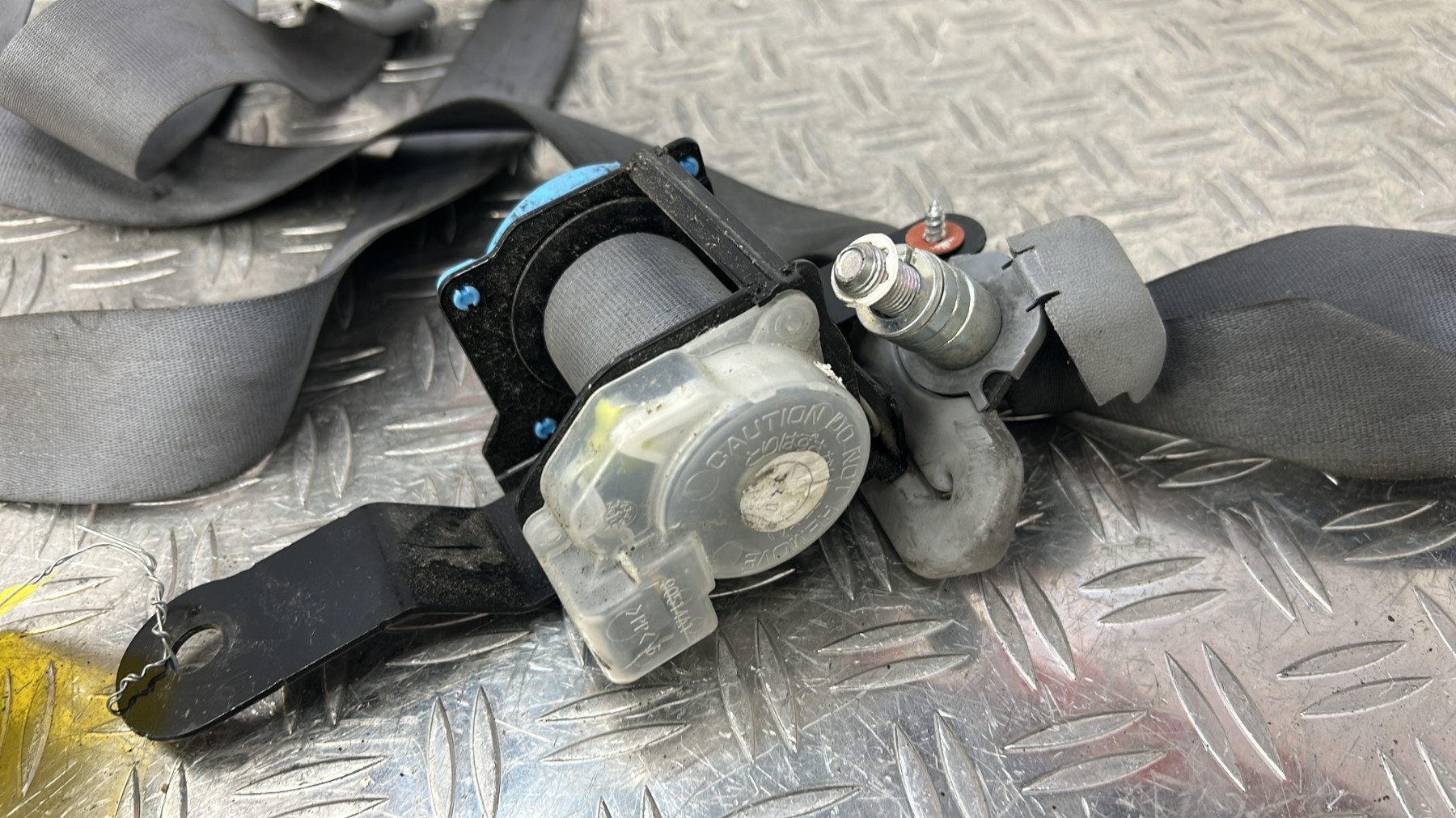 Ceinture avant droit MITSUBISHI CANTER PHASE 1 K89163T