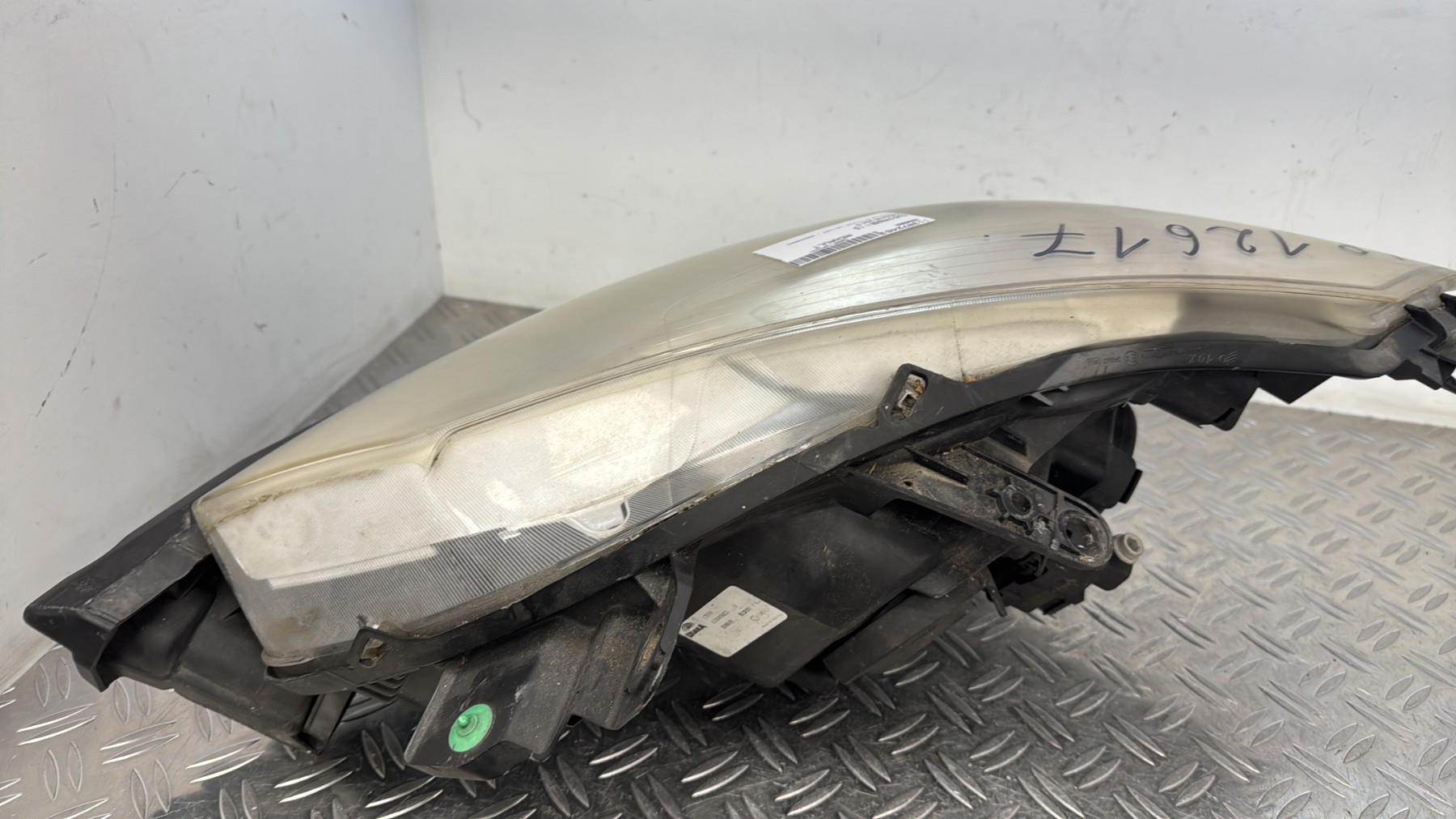 Optique avant principal droit (feux)(phare) RENAULT CLIO 3 PHASE 1 8200459823