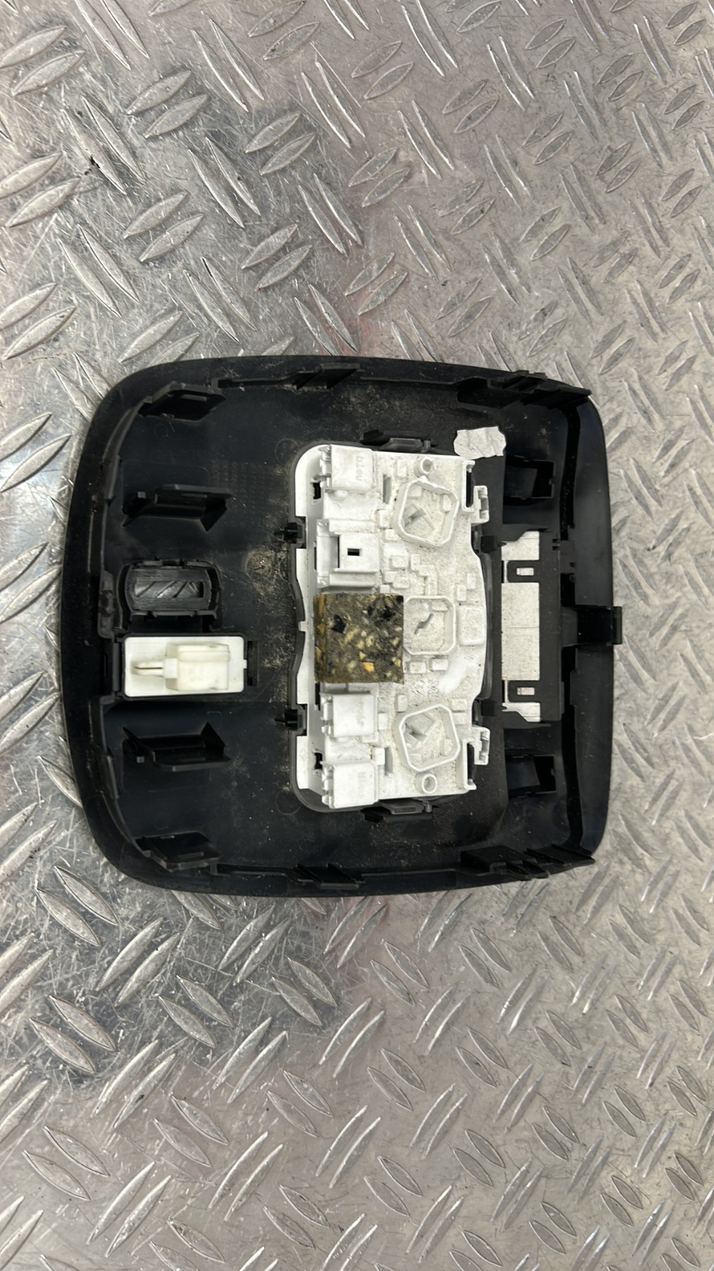 Eclairage de plafonnier PEUGEOT 308 2 PHASE 1 9677821577