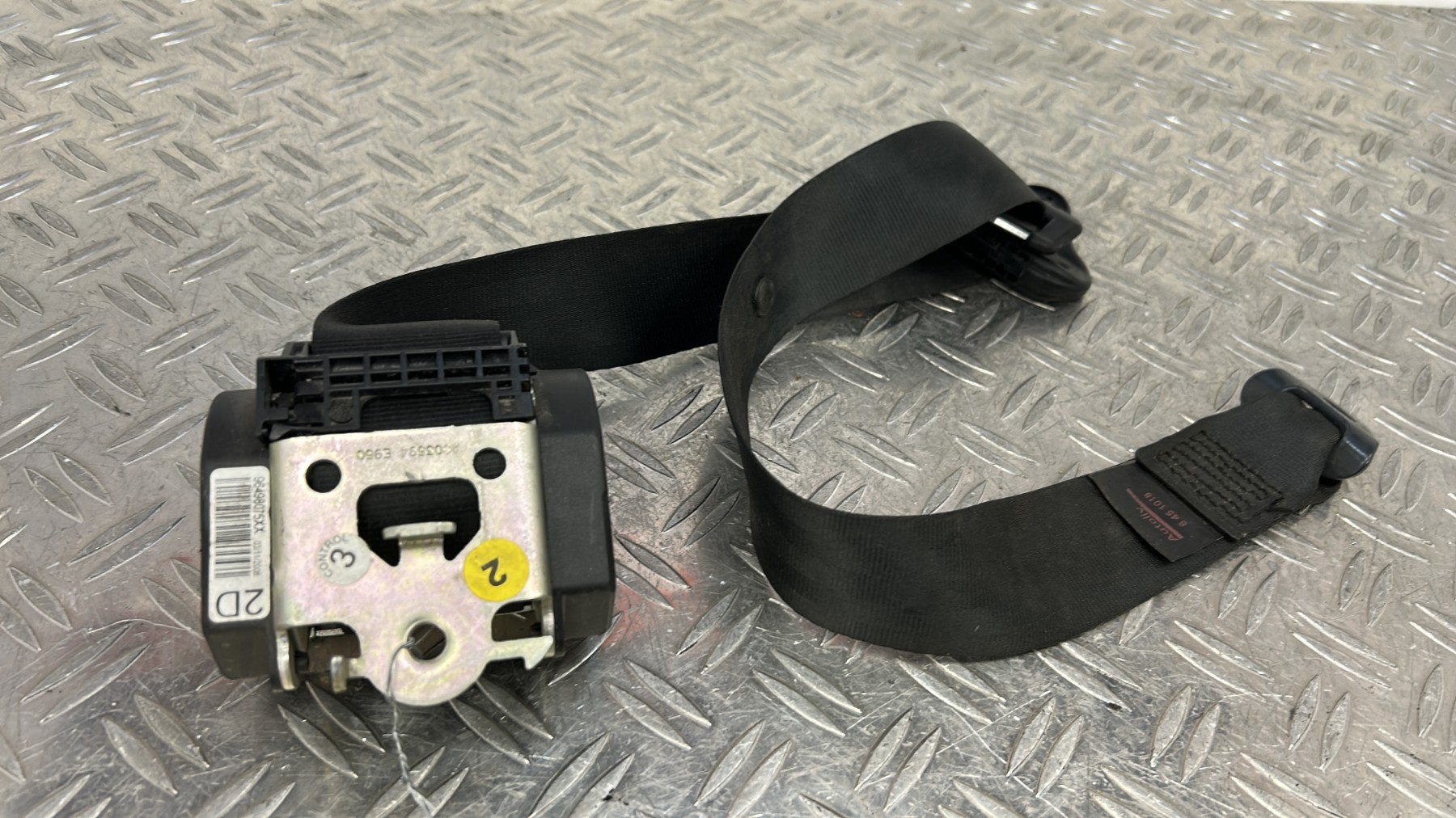 Ceinture arriere droit PEUGEOT 207 PHASE 1 96498075