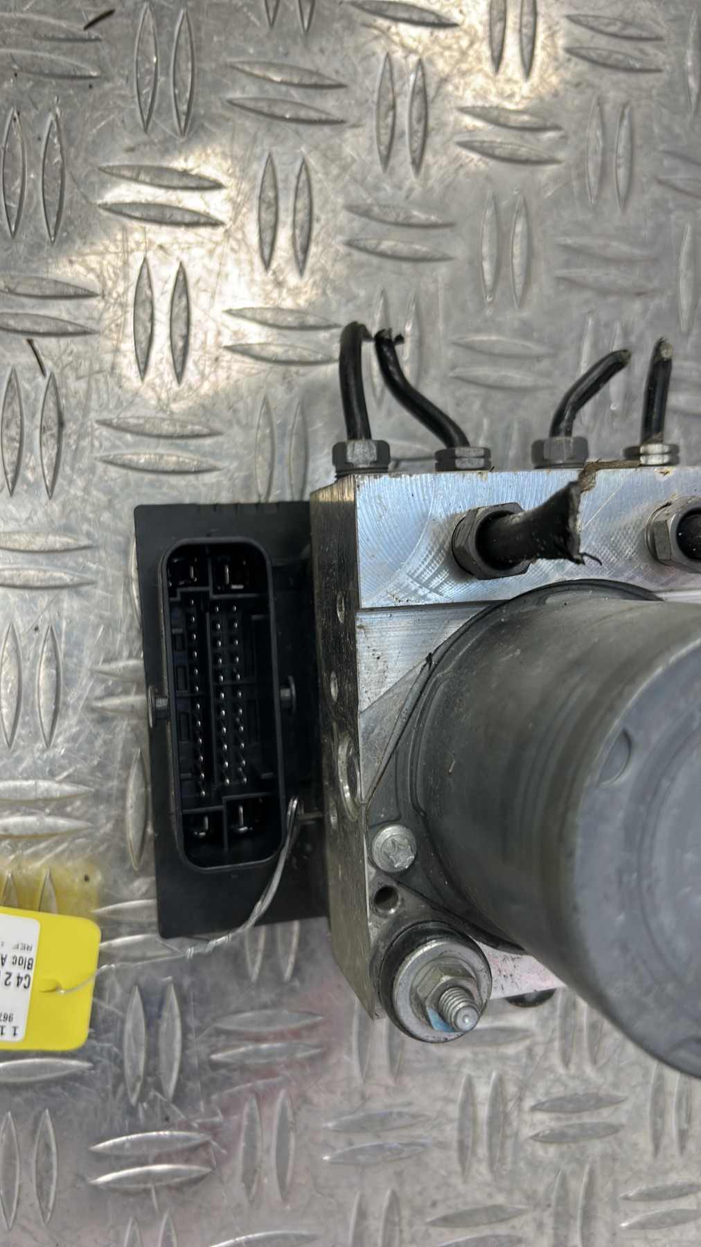 Bloc ABS (freins anti-blocage) CITROEN C4 2 PHASE 1 9677024980