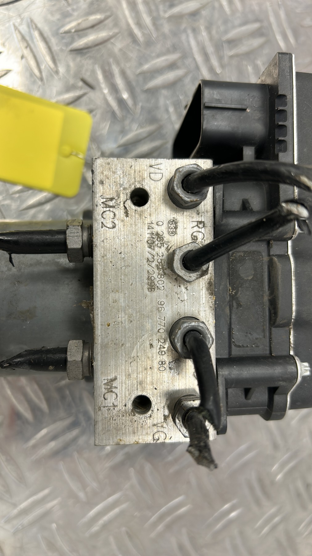 Bloc ABS (freins anti-blocage) CITROEN C4 2 PHASE 1 9677024980