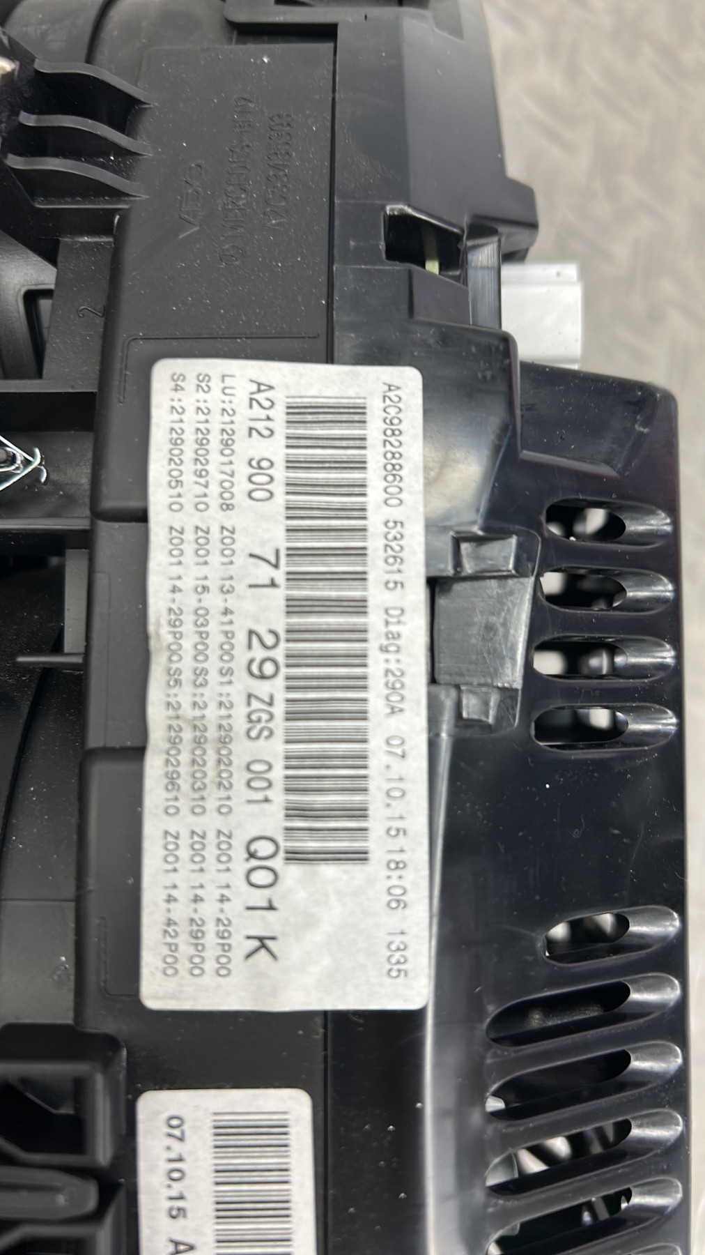 Compteur MERCEDES CLASSE E 207 PHASE 2 COUPE A2129007129