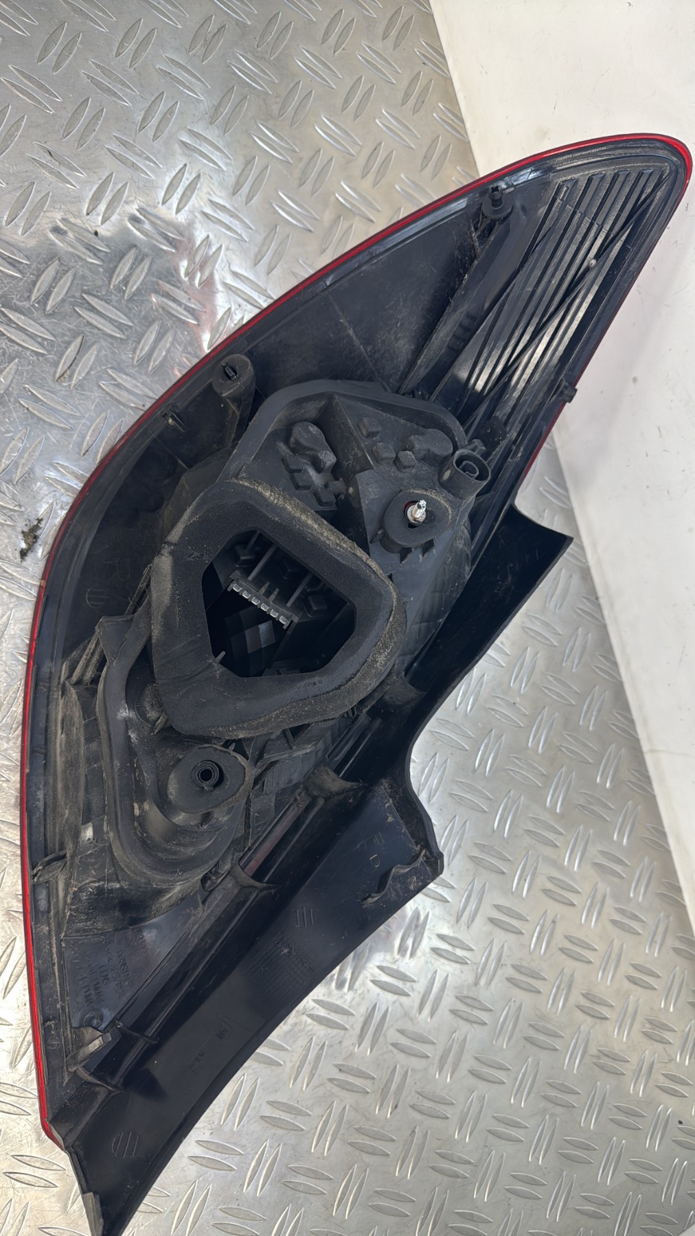 Feu arriere principal droit (feux) OPEL CORSA D PHASE 1 13269051