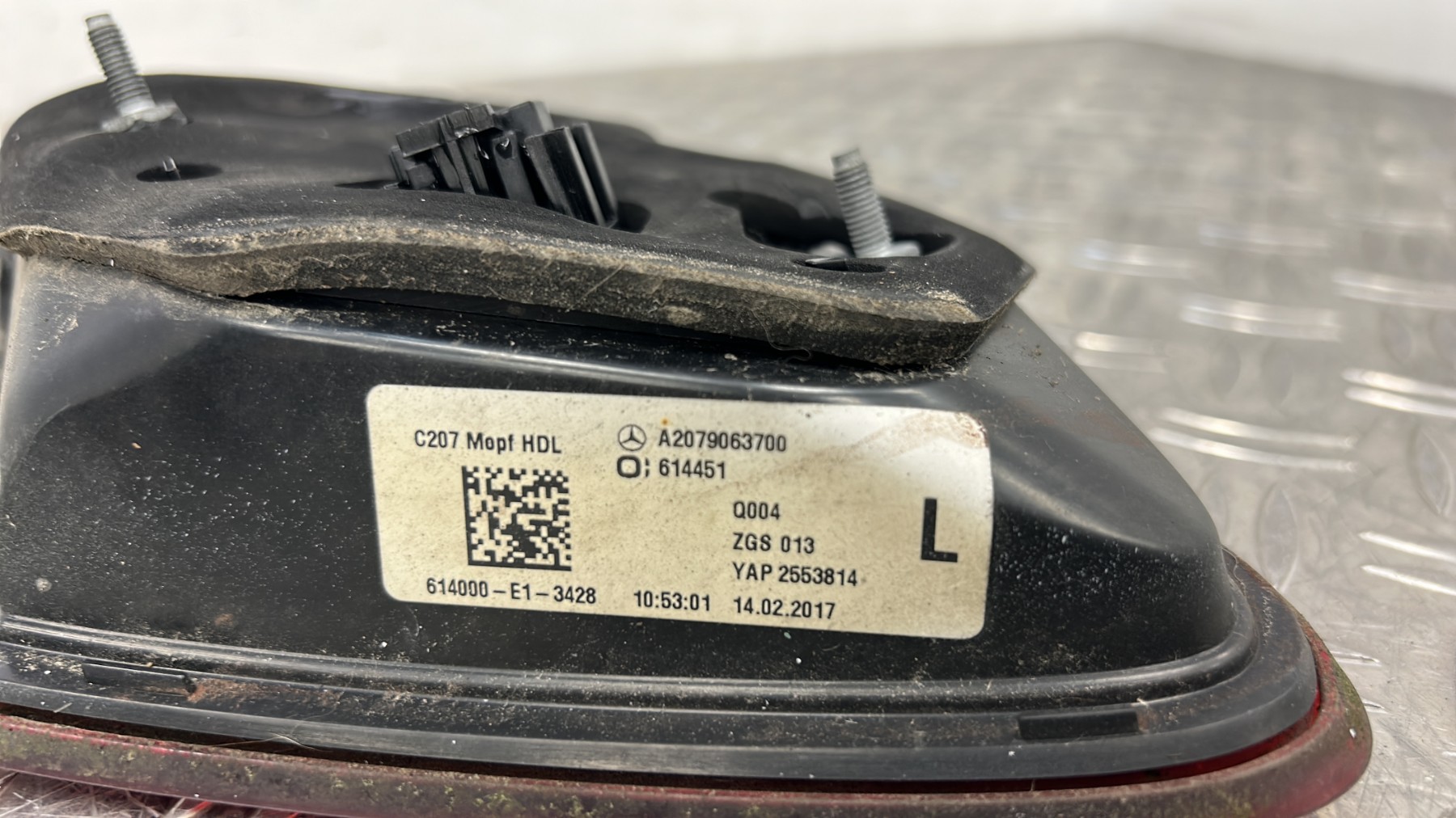 Feu arriere secondaire gauche (feux) MERCEDES CLASSE E 207 PHASE 2 COUPE A2079063700