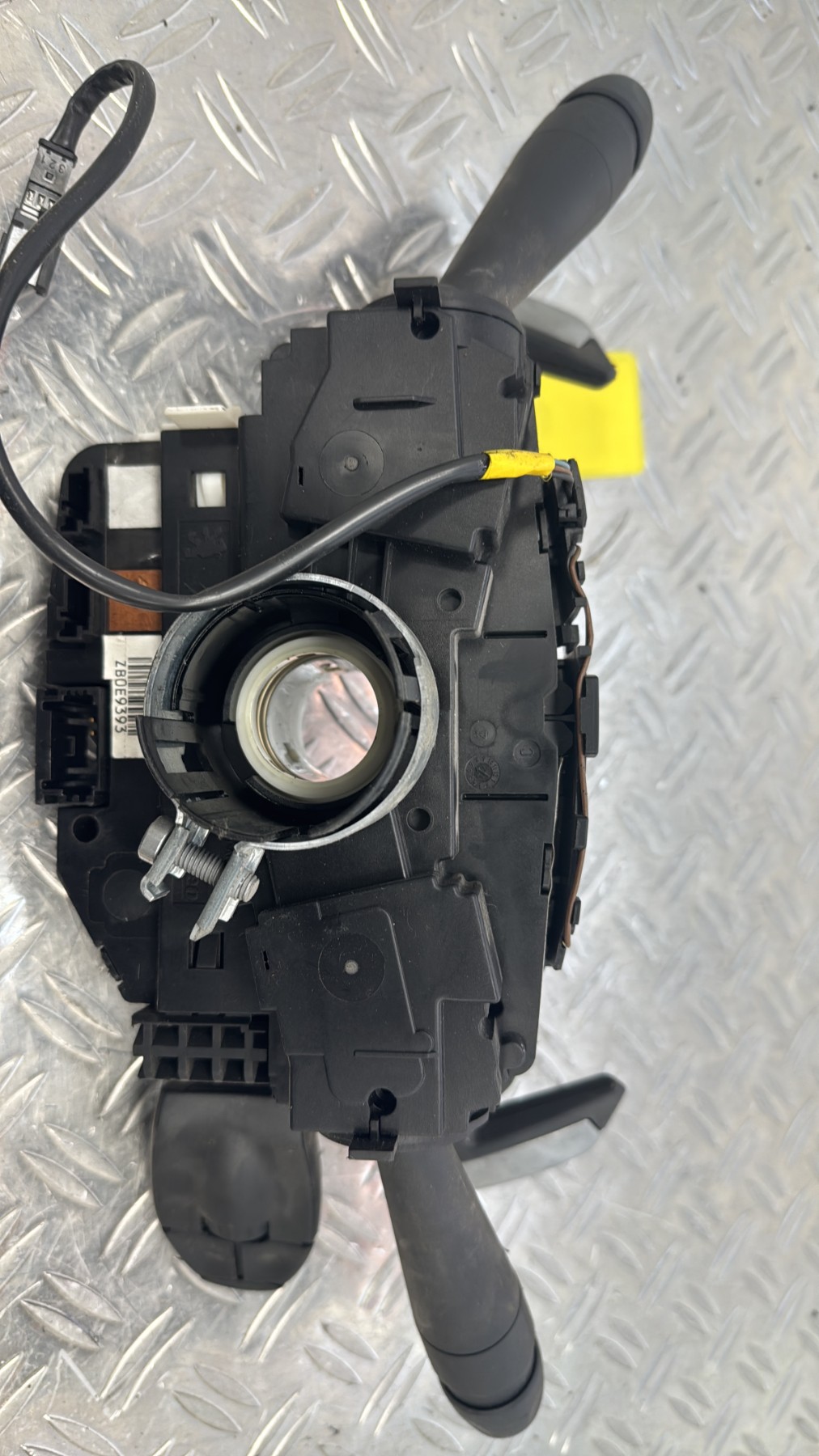 Com (Bloc Contacteur Tournant+Commodo Essuie Glace+Commodo Phare) PEUGEOT 2008 1 PHASE 1 98081769ZD