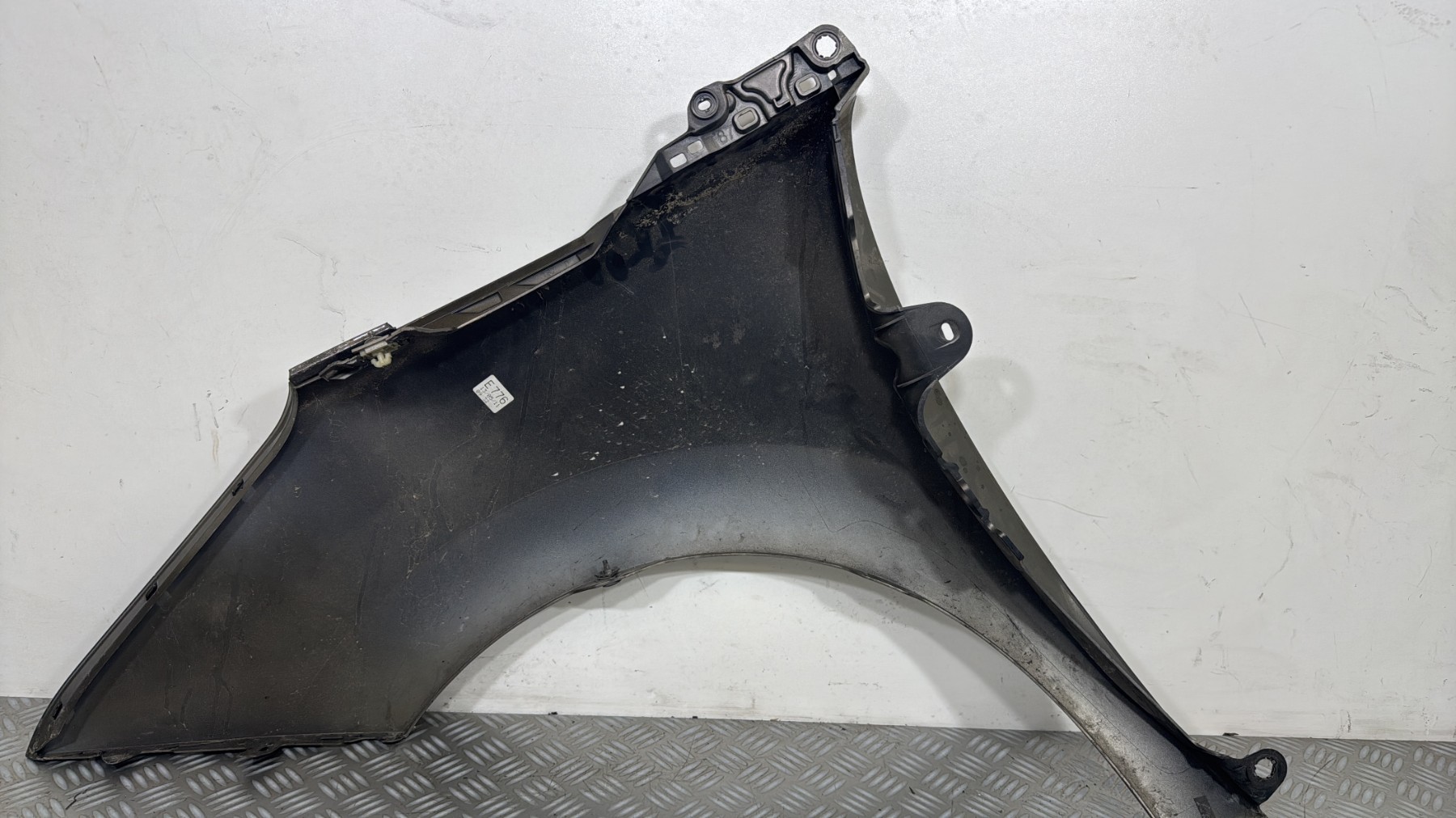 Aile avant droit PEUGEOT 5008 1 PHASE 1 9685904780