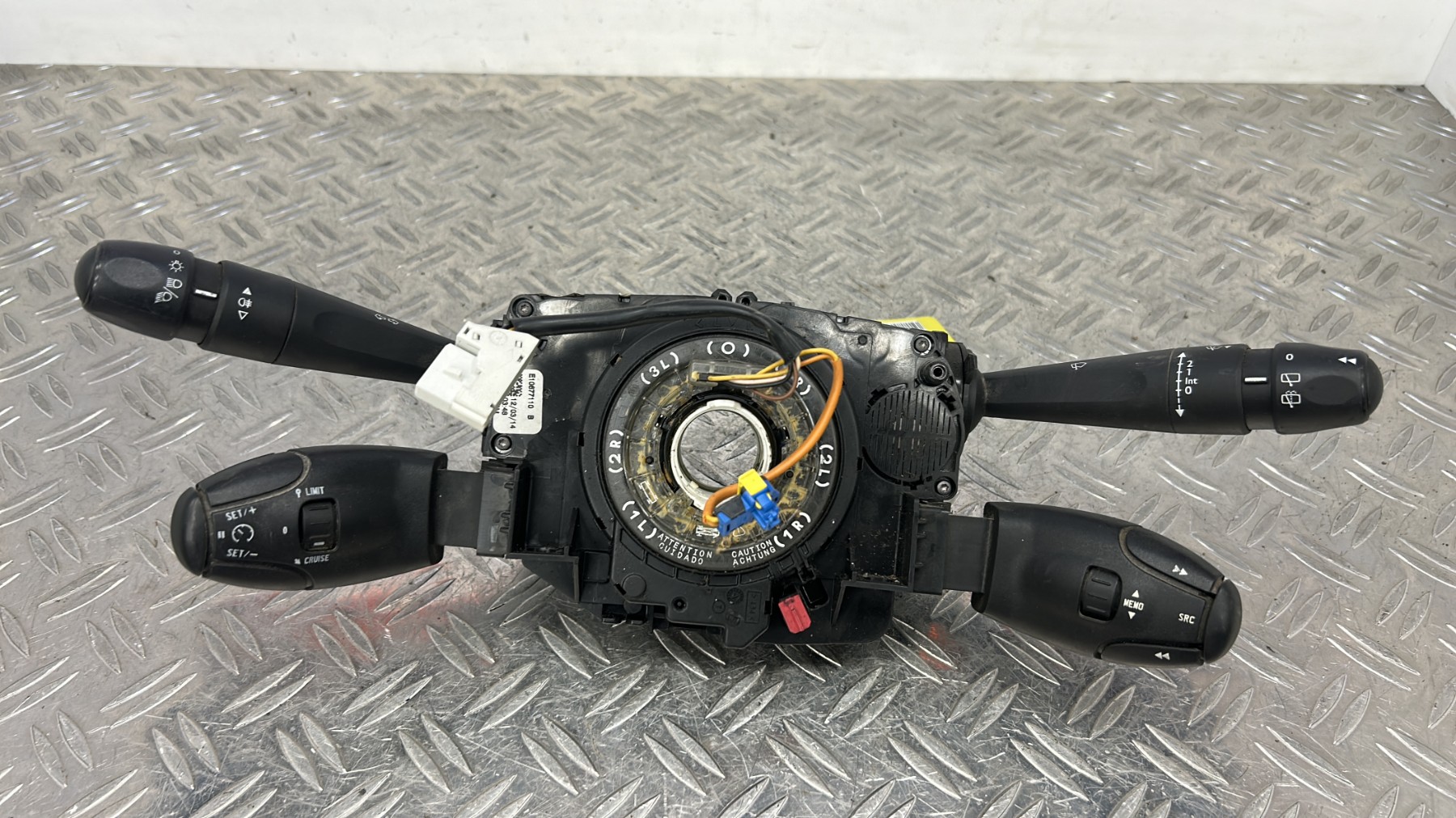 Com (Bloc Contacteur Tournant+Commodo Essuie Glace+Commodo Phare) PEUGEOT 208 1 PHASE 1 98072680ZD