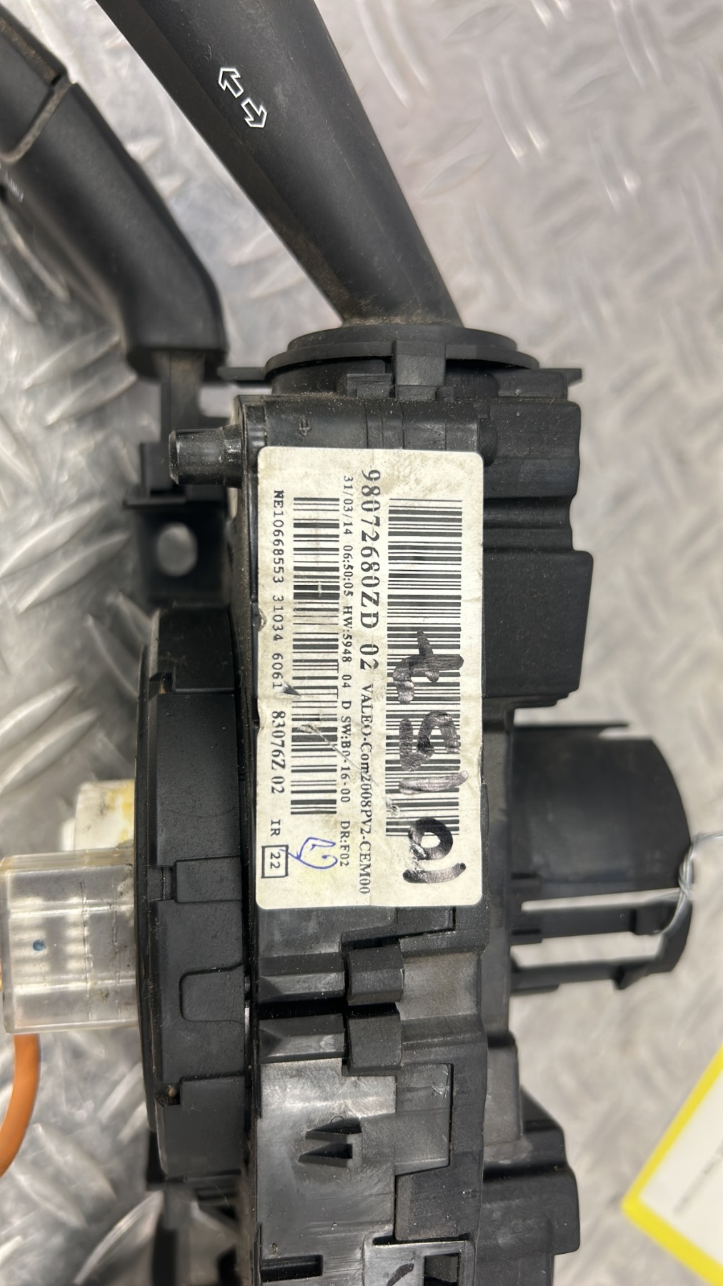 Com (Bloc Contacteur Tournant+Commodo Essuie Glace+Commodo Phare) PEUGEOT 208 1 PHASE 1 98072680ZD