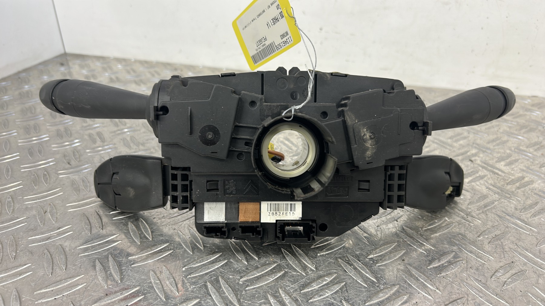 Com (Bloc Contacteur Tournant+Commodo Essuie Glace+Commodo Phare) PEUGEOT 208 1 PHASE 1 98072680ZD