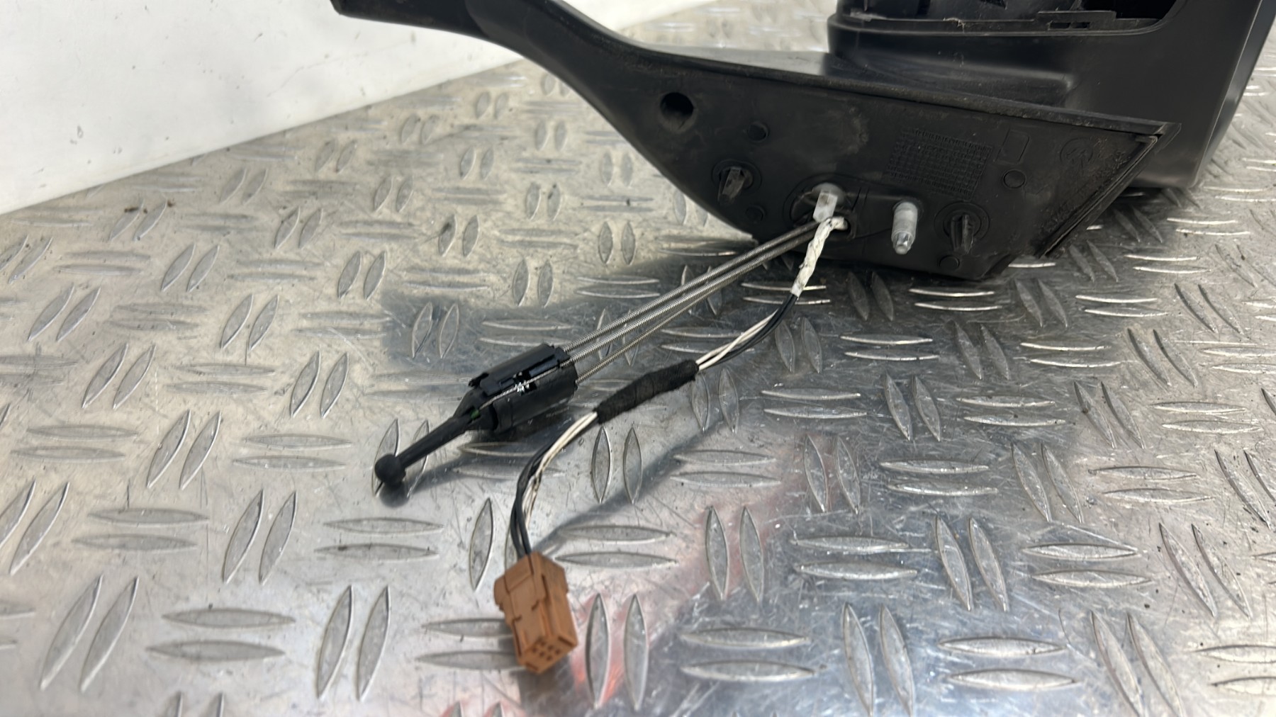 Retroviseur droit PEUGEOT 208 1 PHASE 1 nan