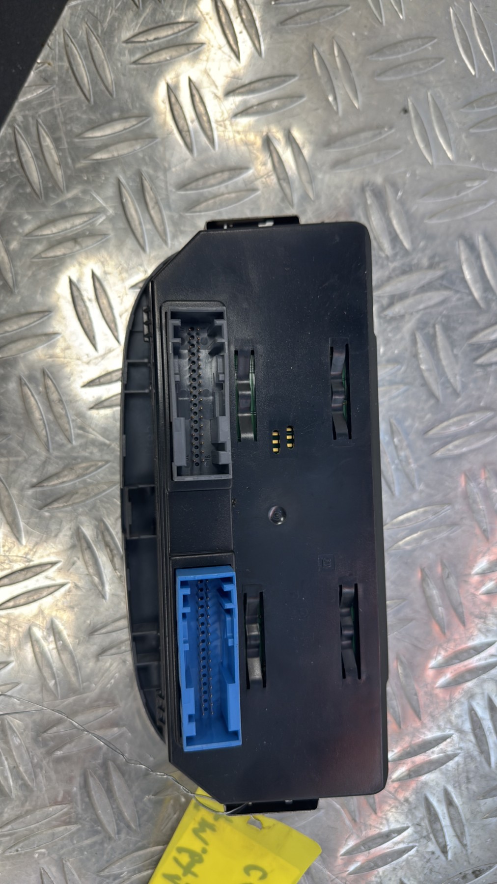 Commande chauffage OPEL CORSA D PHASE 1 13261831