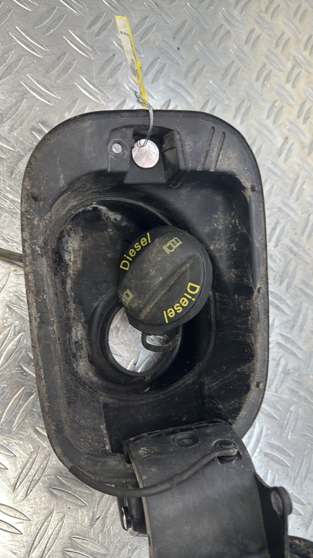 Trappe d’essence SKODA OCTAVIA 3 PHASE 1 1K0010497C