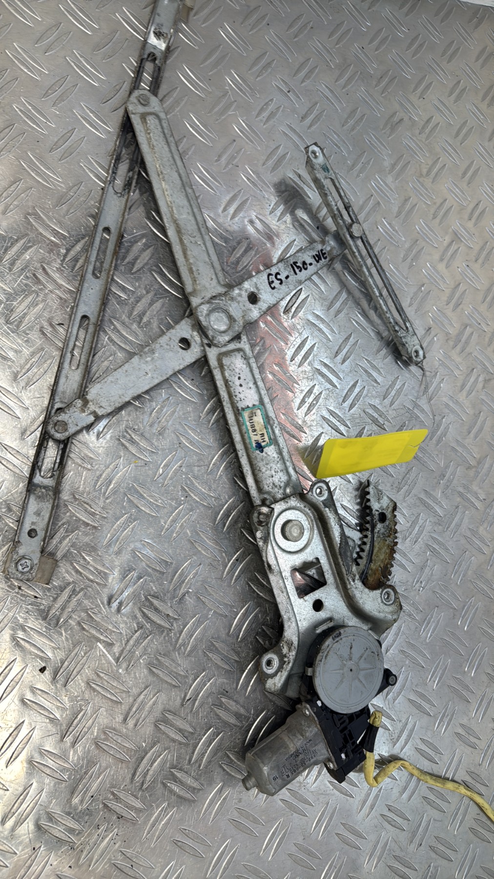 Leve vitre electrique avant droit FORD RANGER 3 PHASE 2 UR875858X