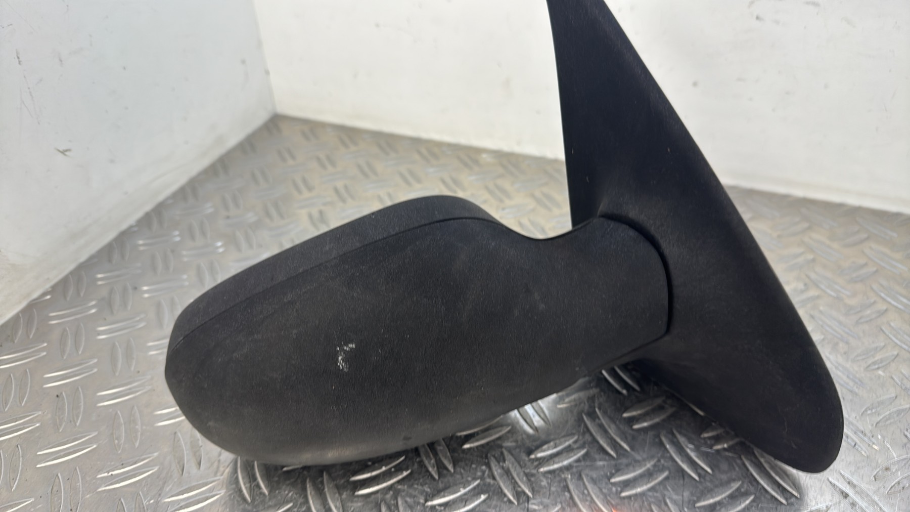 Retroviseur droit RENAULT CLIO 2 PHASE 2 18011