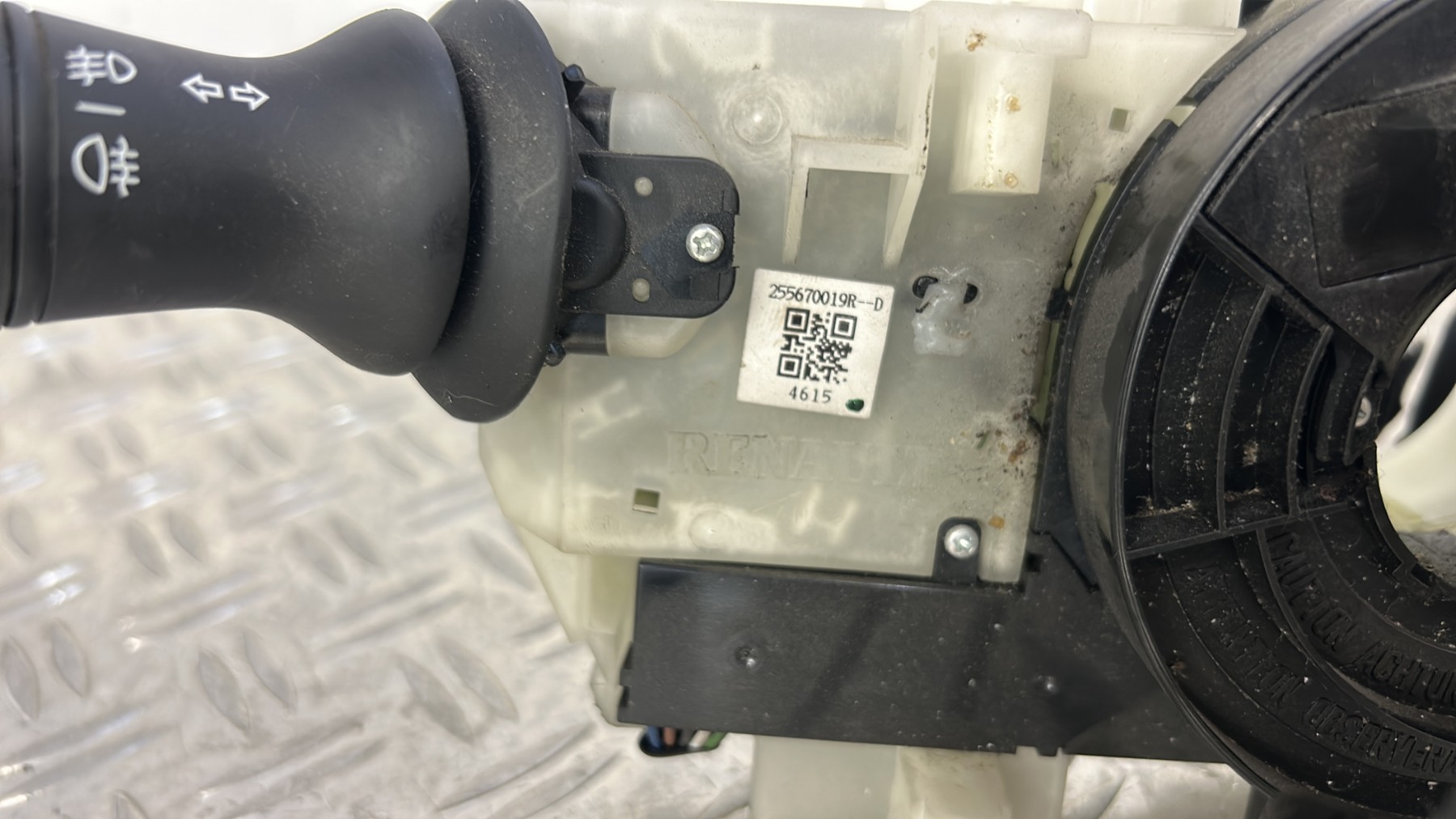 Com (Bloc Contacteur Tournant+Commodo Essuie Glace+Commodo Phare) RENAULT MEGANE 3 PHASE 3 255670019R