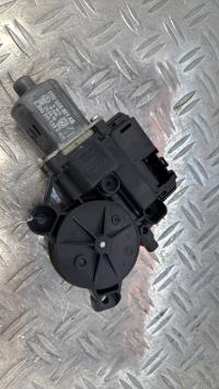 Moteur leve vitre avant gauche VOLKSWAGEN POLO 5 PHASE 1 6R0959801