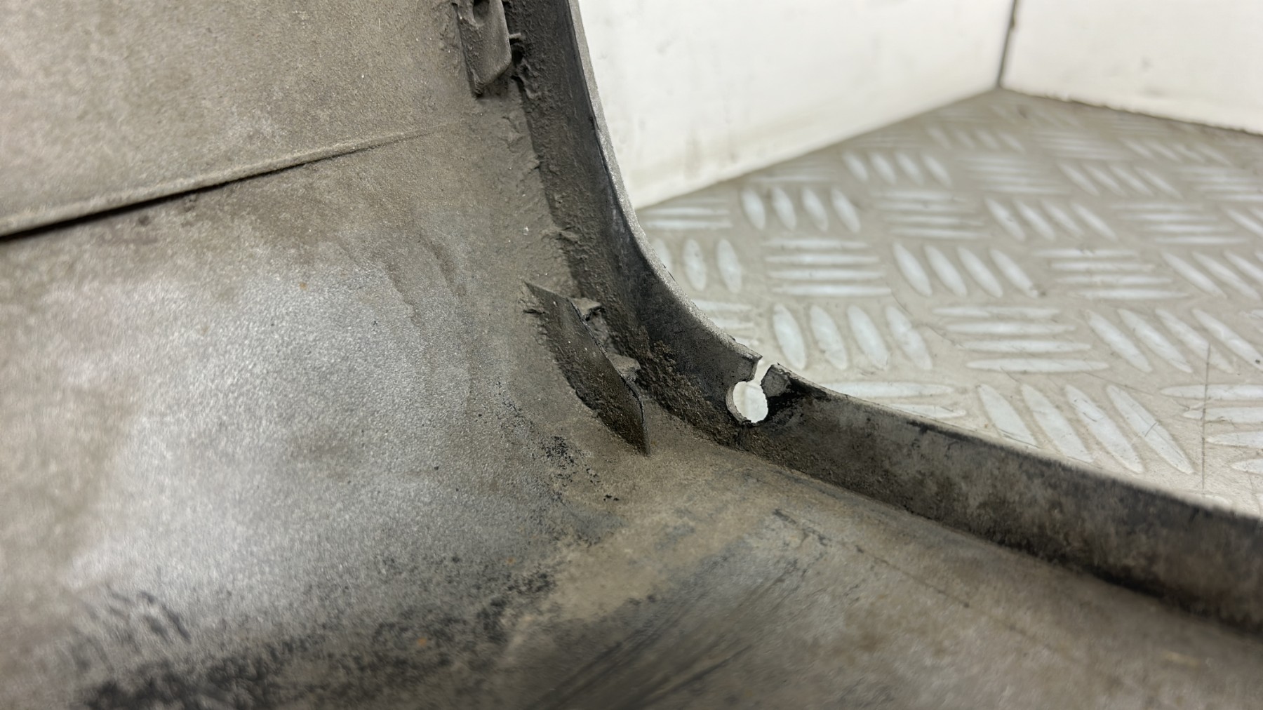 Bas de caisse droit SMART FORTWO 2 COUPE A4516921100