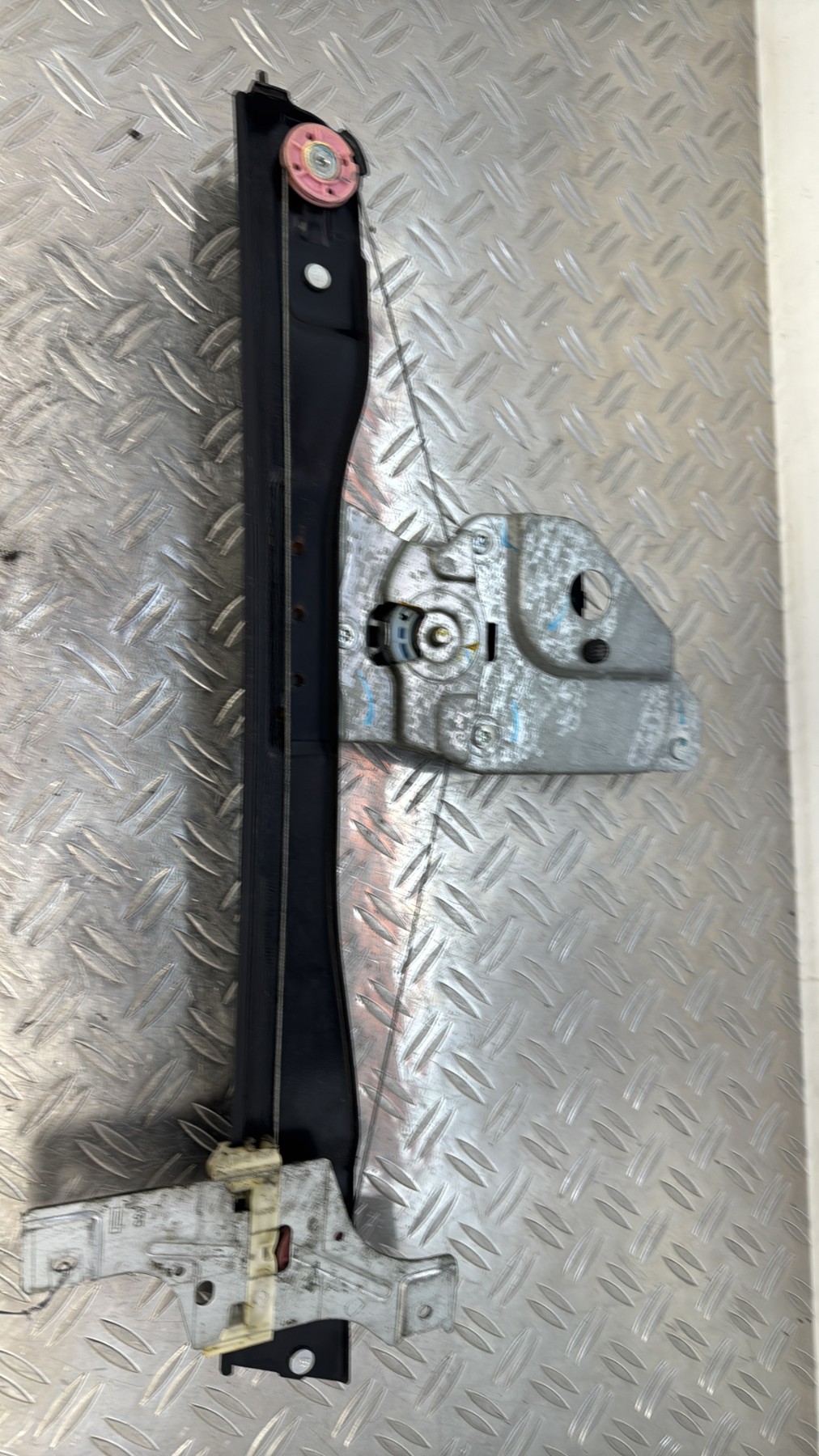 Leve vitre electrique avant droit PEUGEOT 508 1 PHASE 2 9686618080