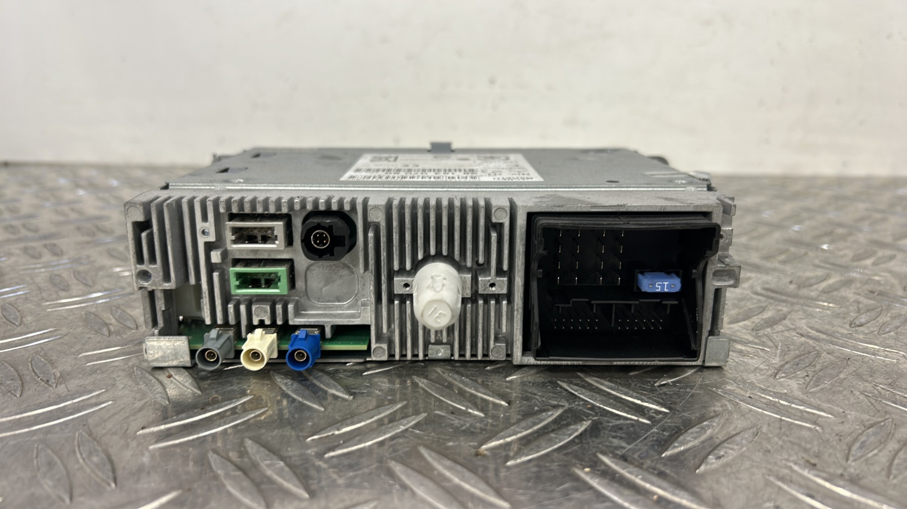 Autoradio d&rsquo;origine PEUGEOT 308 2 PHASE 1 9816307080