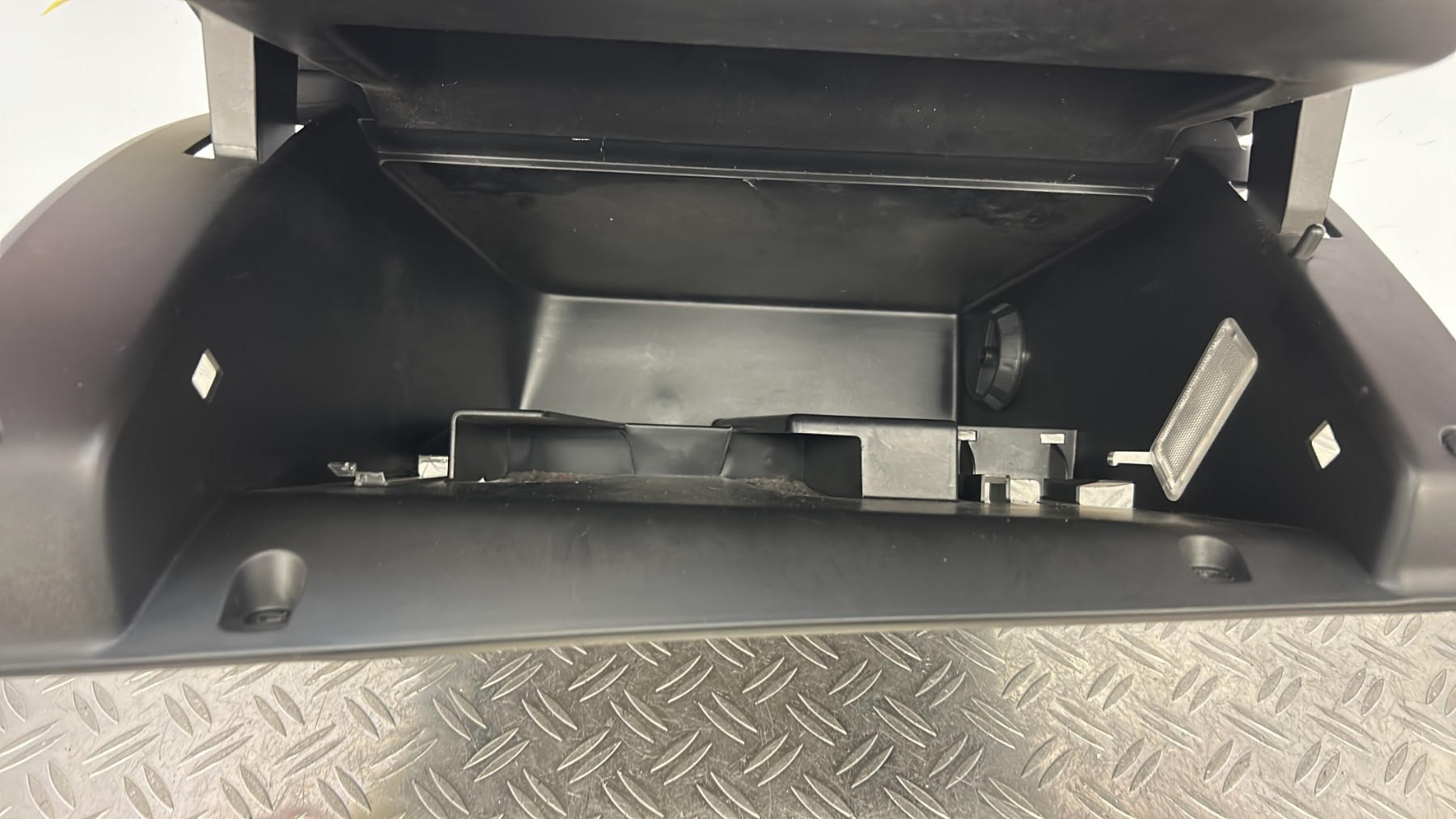 Boite a gants PEUGEOT 308 2 PHASE 1 9814737380