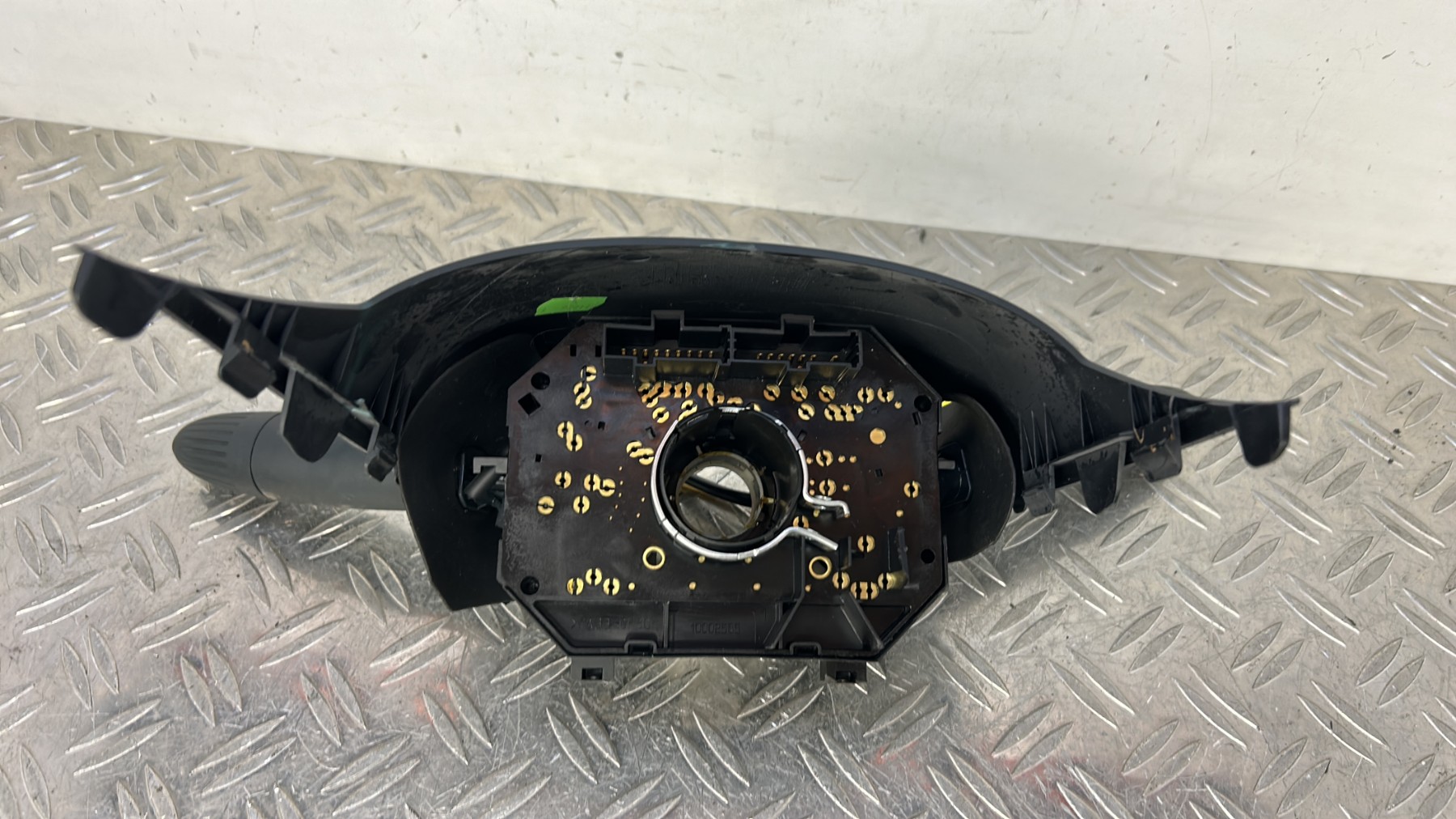 Com (Bloc Contacteur Tournant+Commodo Essuie Glace+Commodo Phare) FORD KA 2 PHASE 2 10002565