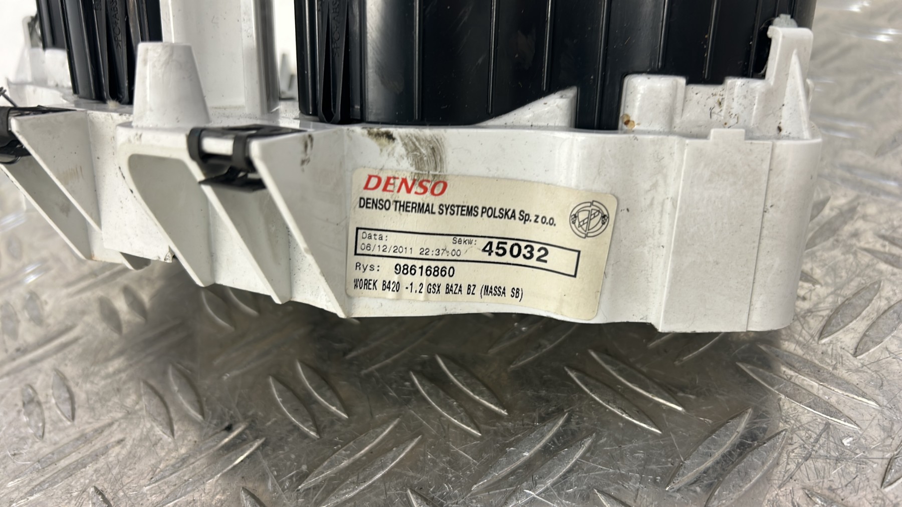 Commande chauffage FORD KA 2 PHASE 2 98616860