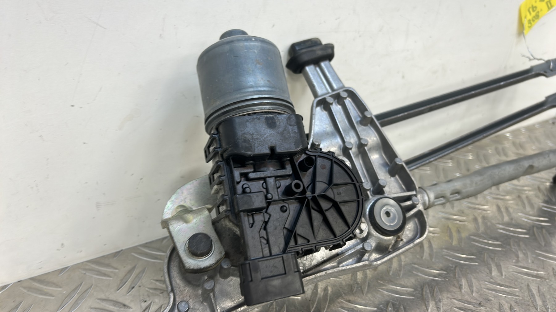 Moteur essuie glace avant PEUGEOT 308 2 PHASE 1 9810327980