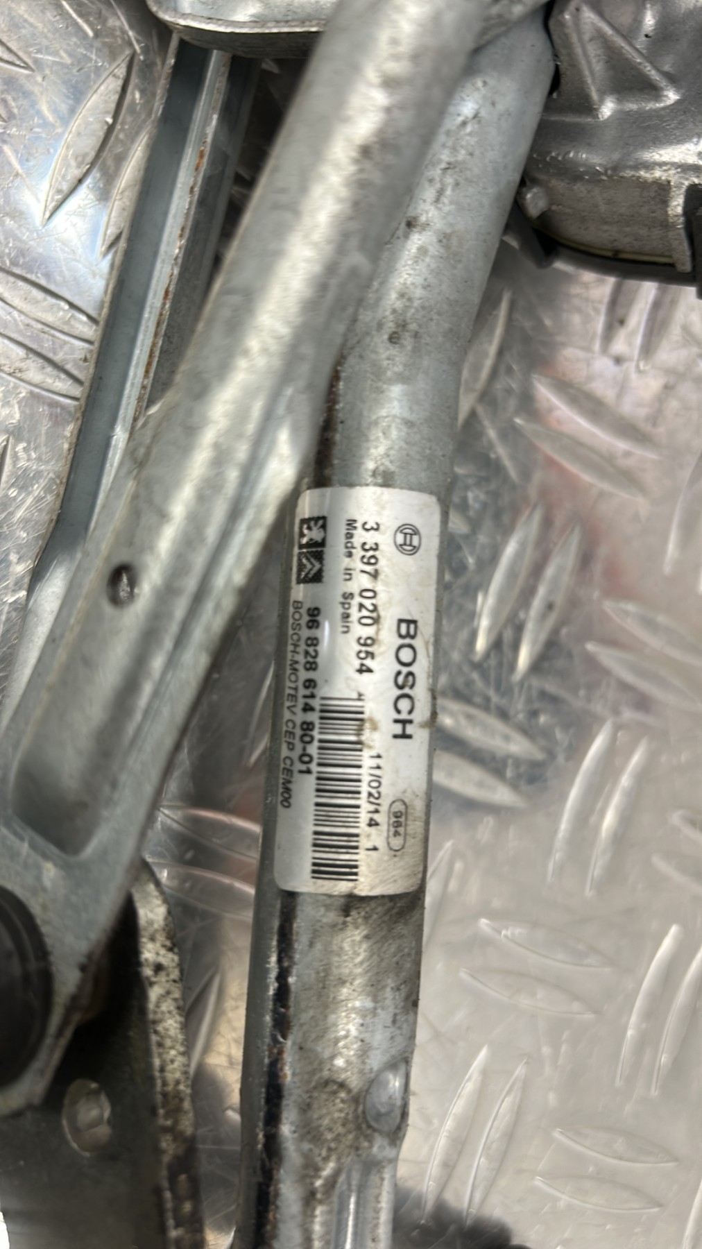 Moteur essuie glace avant PEUGEOT PARTNER 2 PHASE 2 9682861480