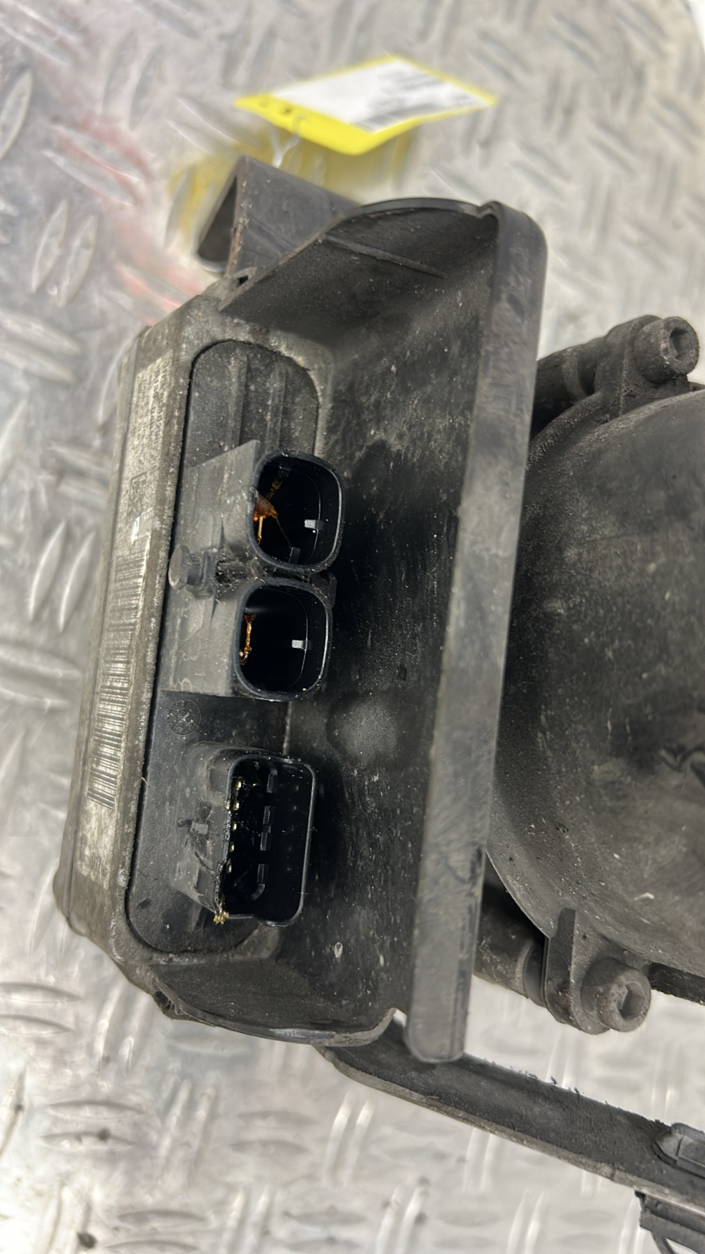 Pompe de direction PEUGEOT PARTNER 2 PHASE 2 9807201780