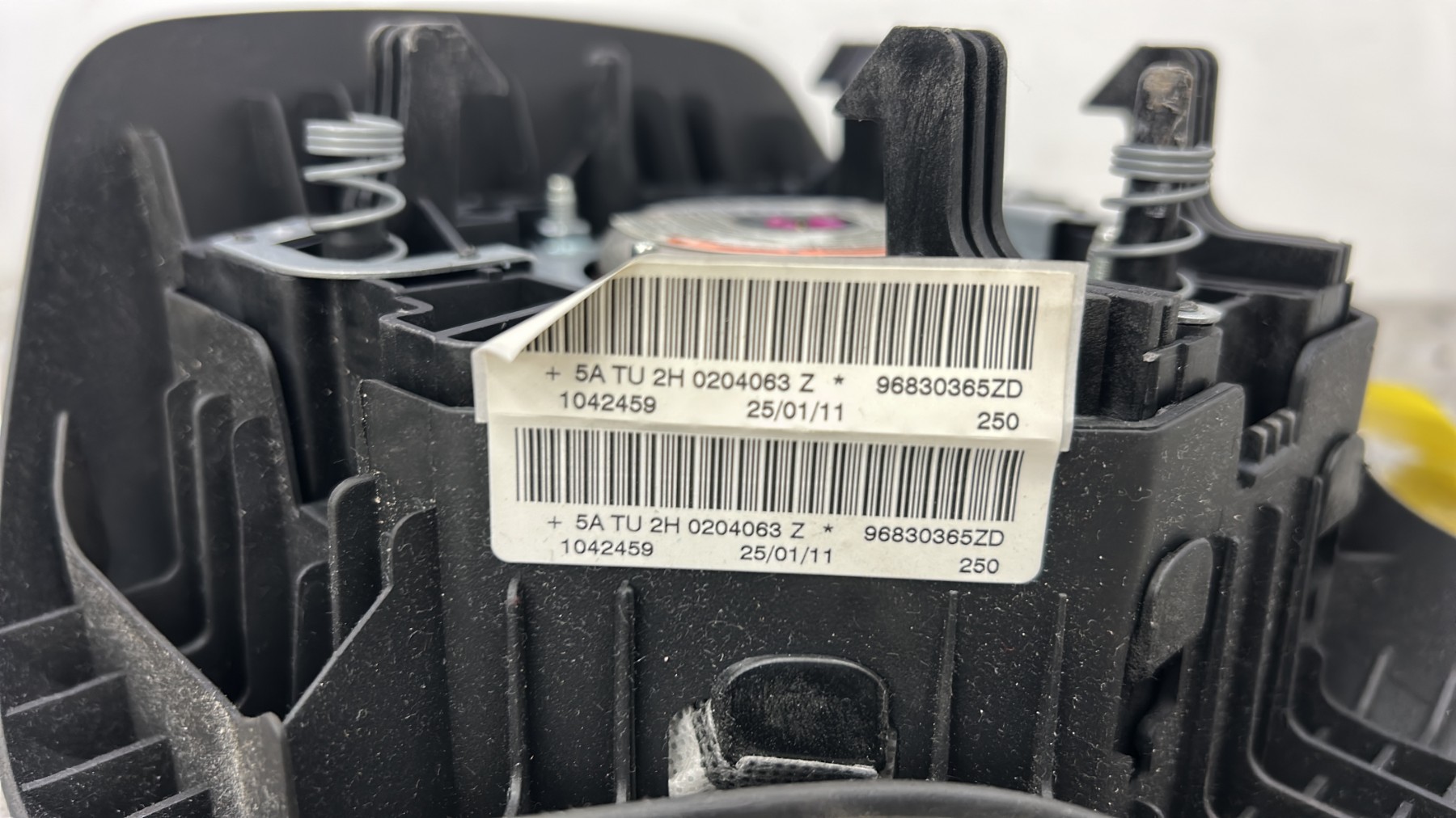 Air bag conducteur CITROEN C3 PICASSO PHASE 1 96830365ZD