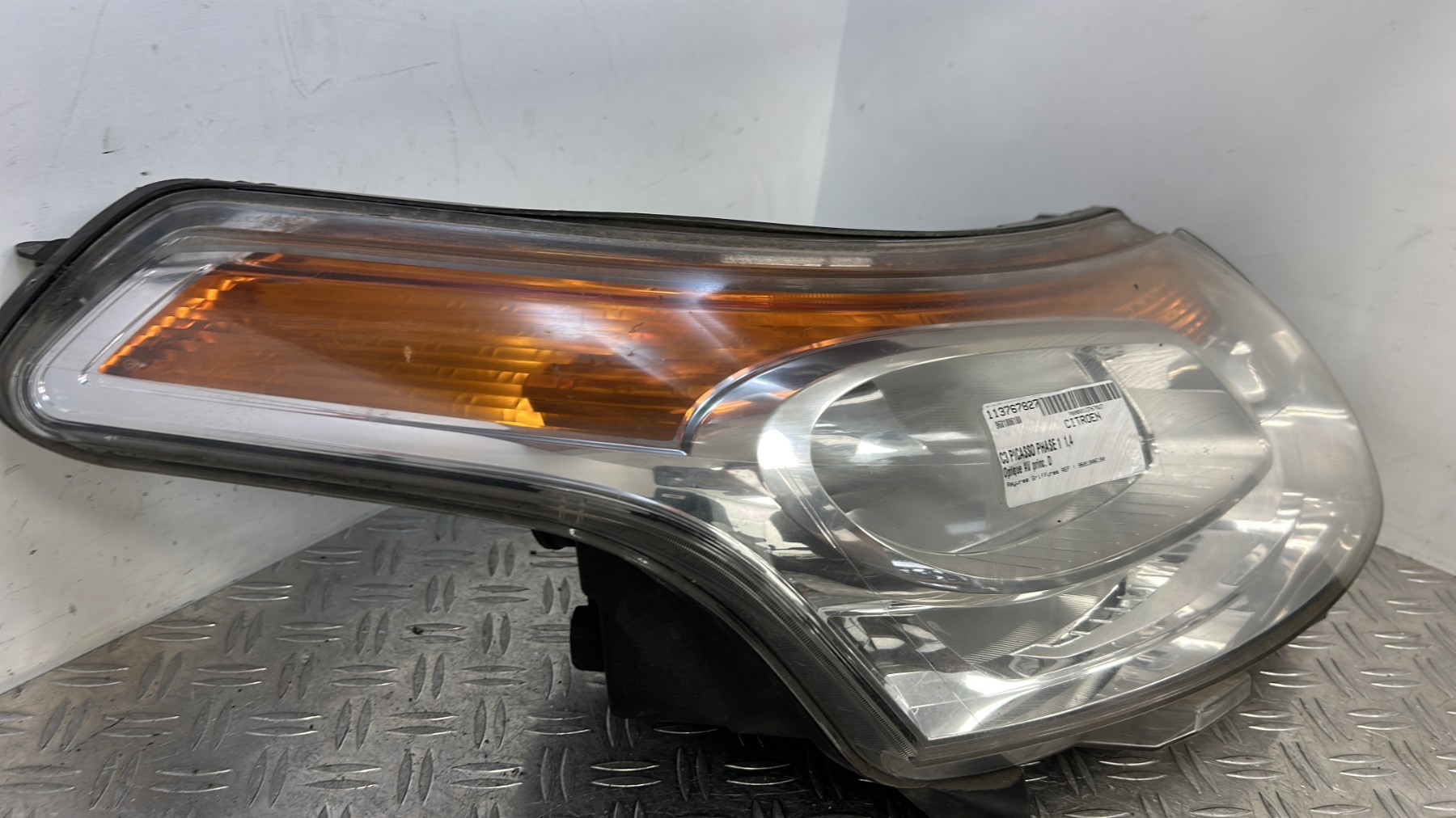 Optique avant principal droit (feux)(phare) CITROEN C3 PICASSO PHASE 1 9681806180