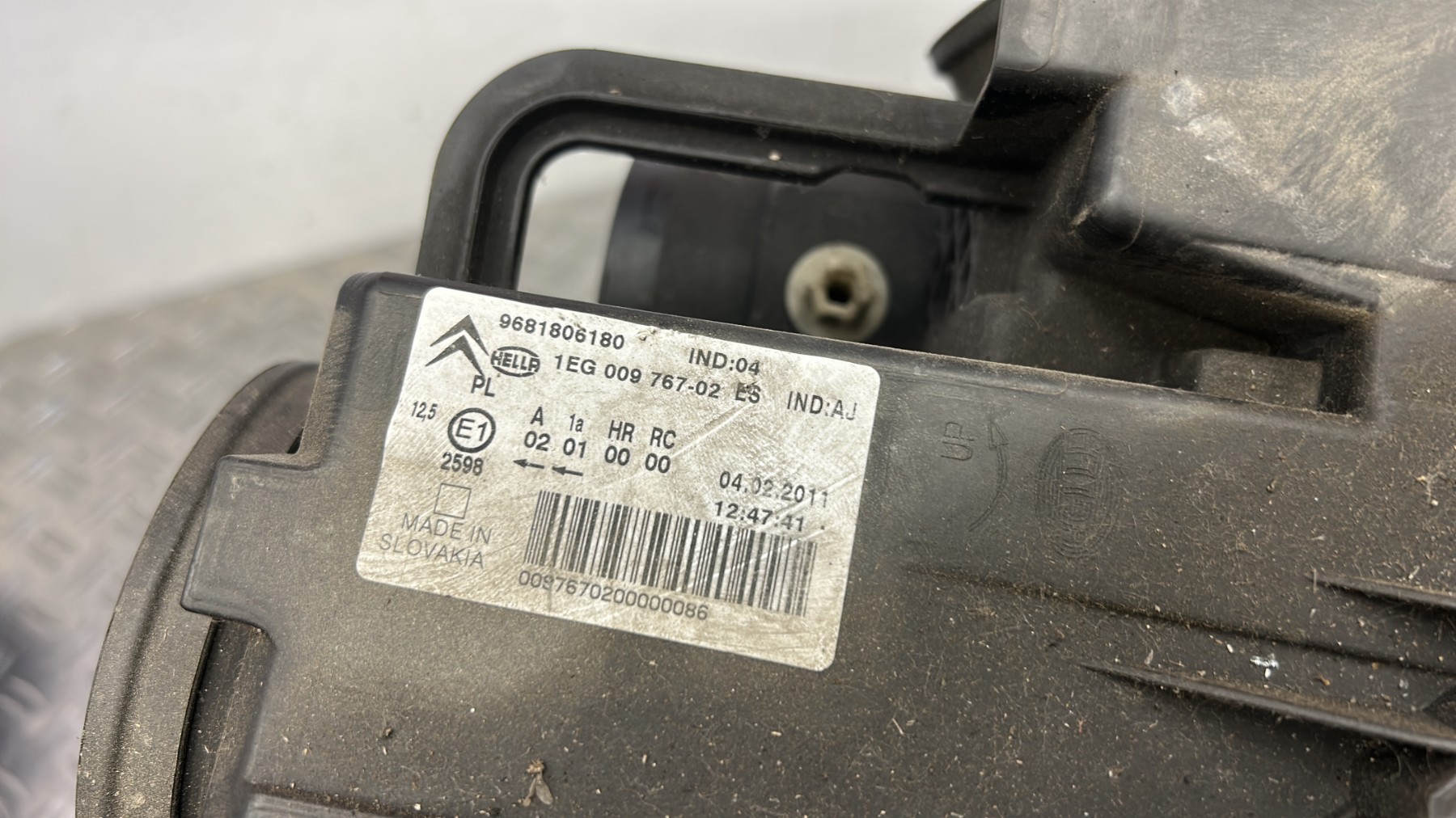 Optique avant principal droit (feux)(phare) CITROEN C3 PICASSO PHASE 1 9681806180