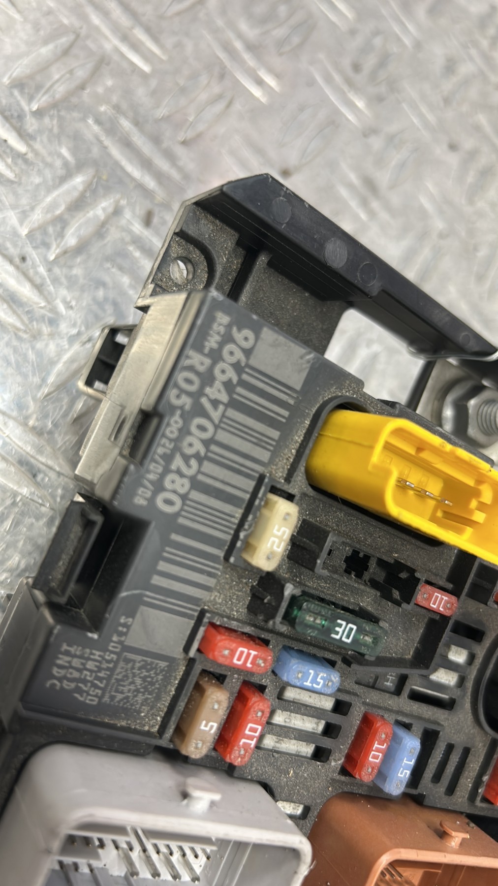 Boitier servitude moteur (BSM) CITROEN C3 PICASSO PHASE 1 9664706280