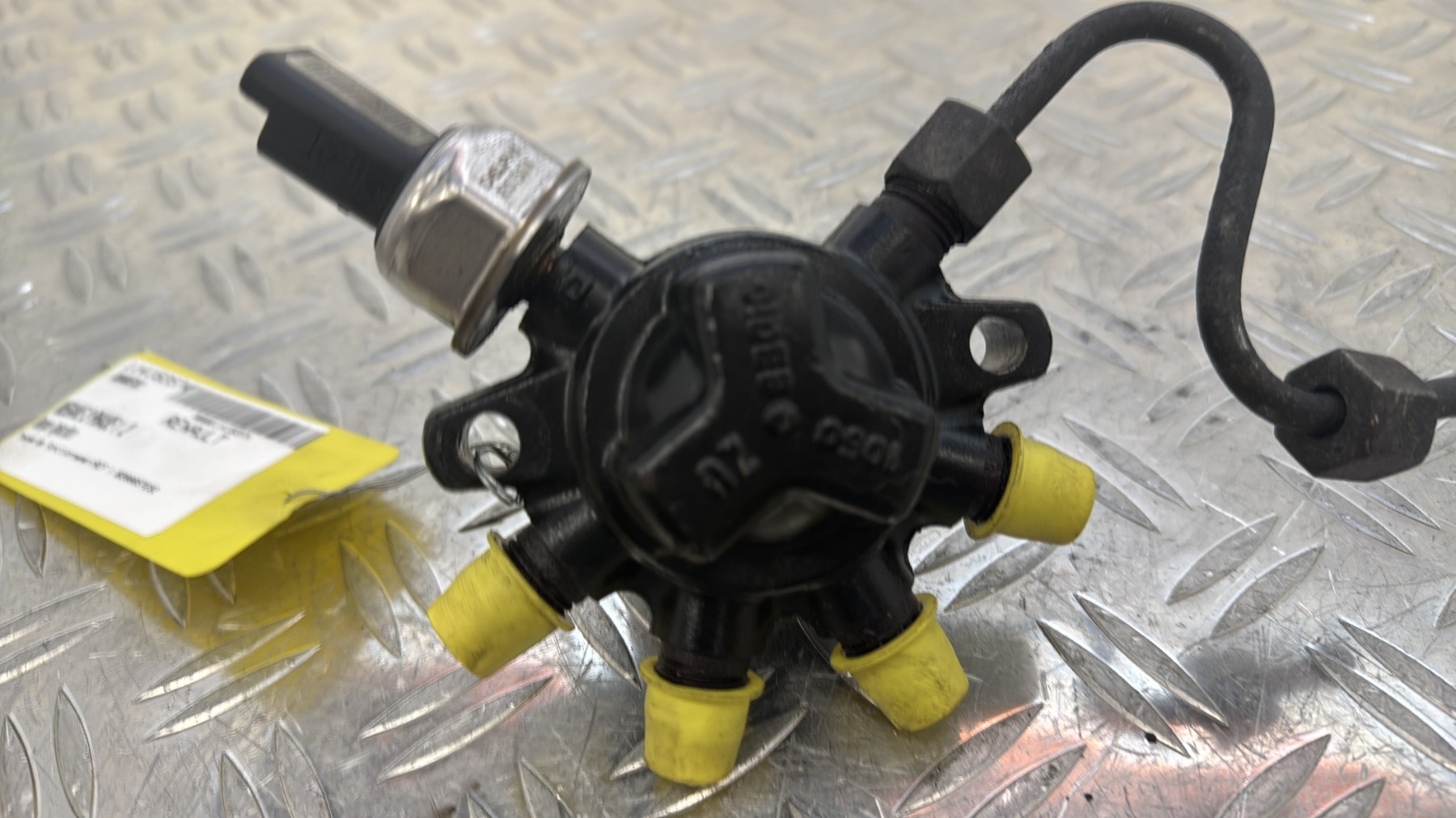 Rampe injection RENAULT CLIO 2 PHASE 2 8200057232