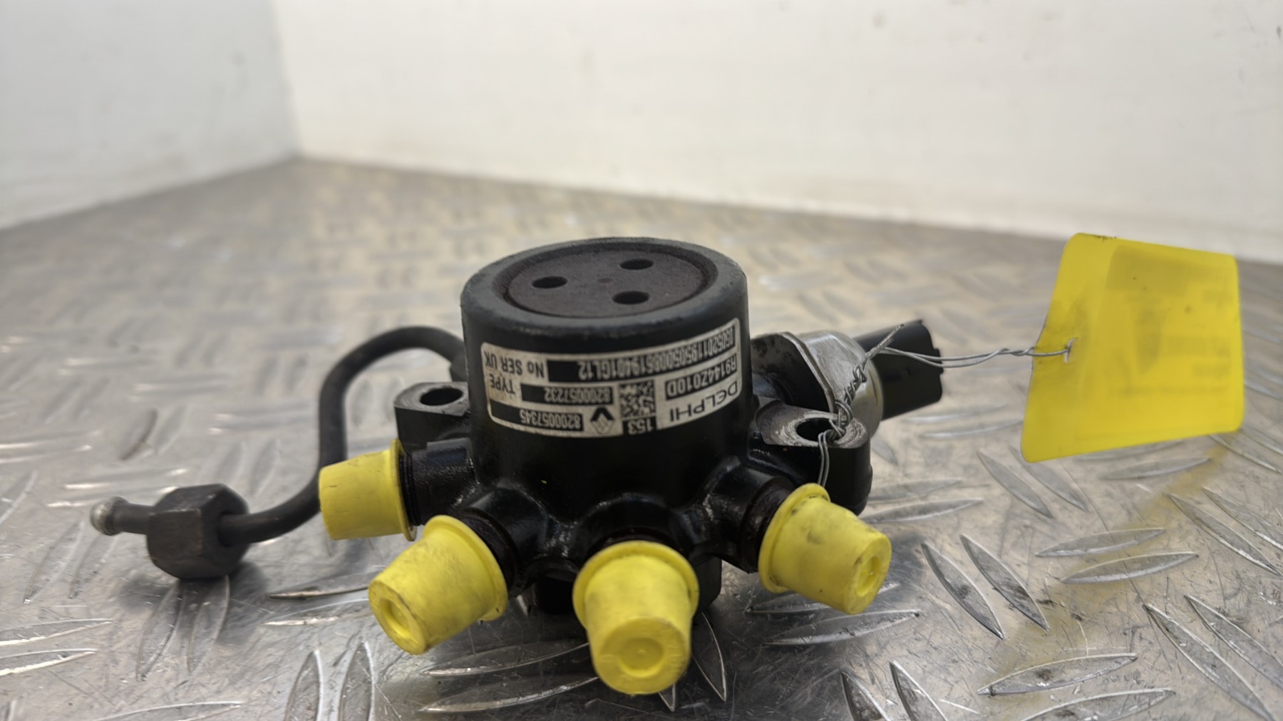 Rampe injection RENAULT CLIO 2 PHASE 2 8200057232