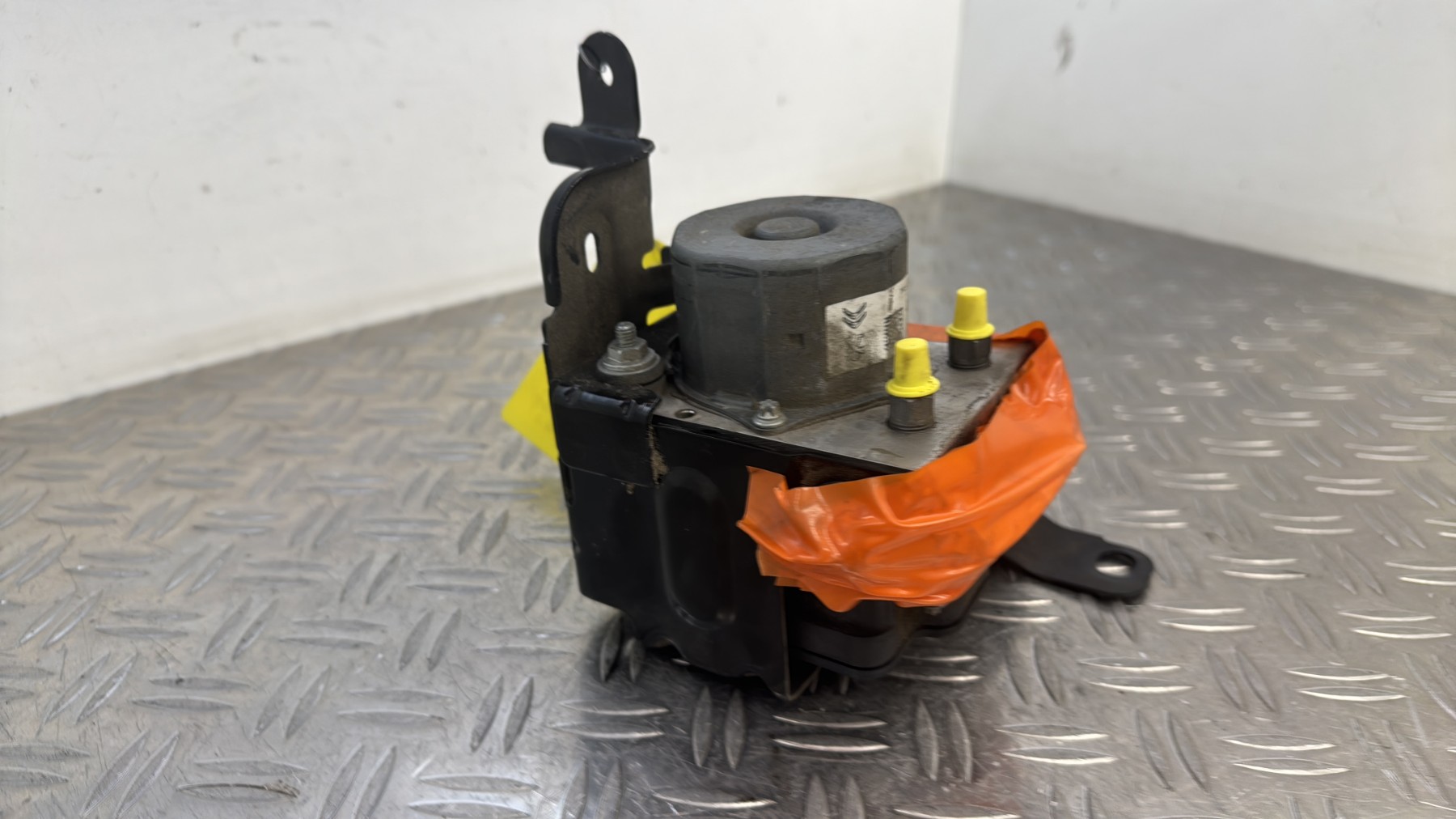 Bloc ABS (freins anti-blocage) PEUGEOT 308 2 PHASE 1 9816071080