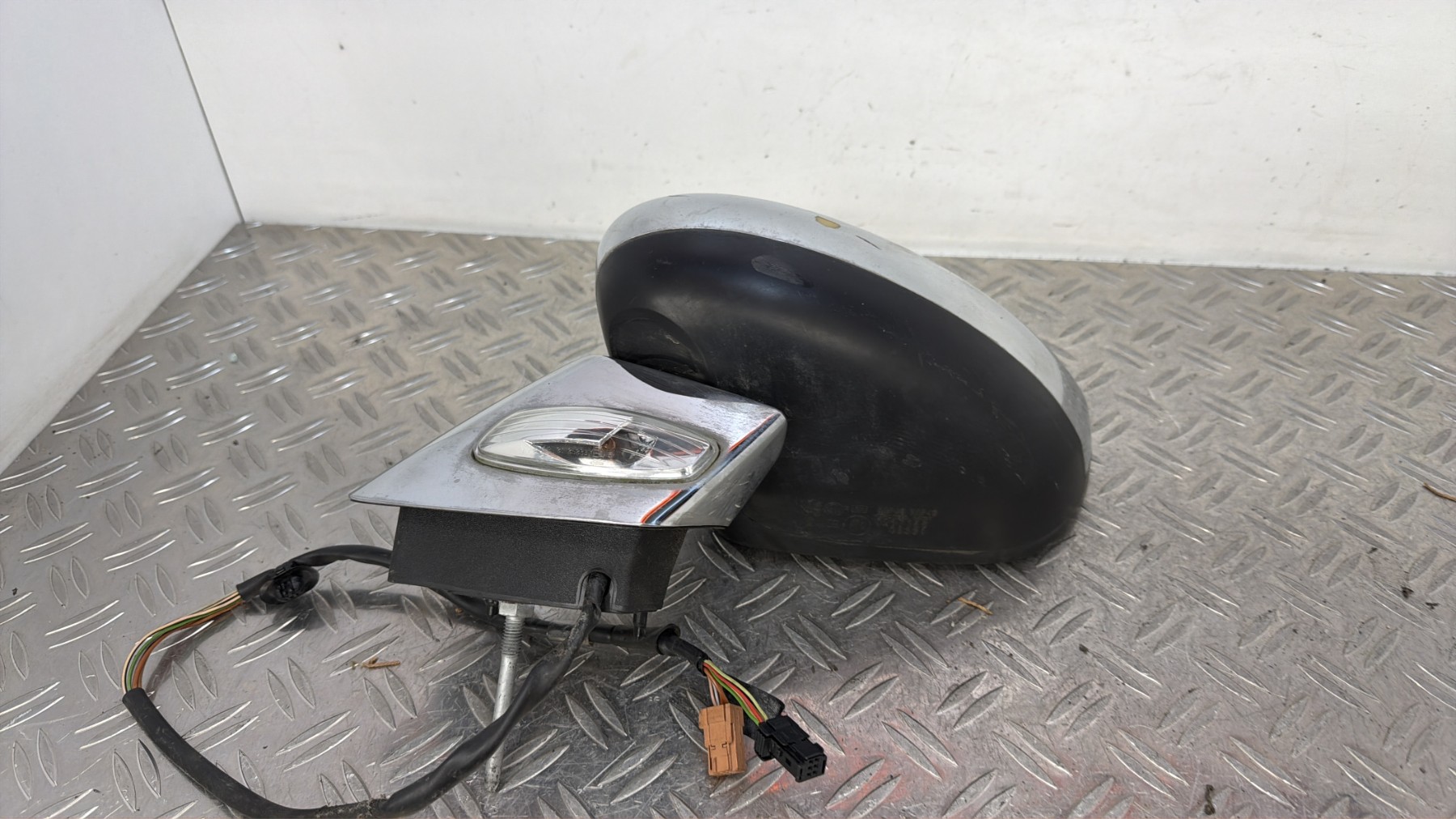 Retroviseur gauche CITROEN DS3 PHASE 1 nan