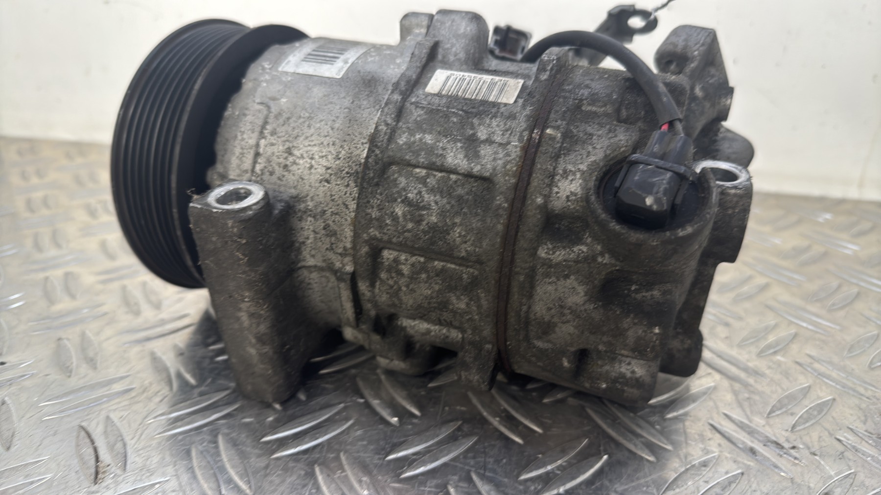 Compresseur clim RENAULT MEGANE 3 PHASE 1 8200958328