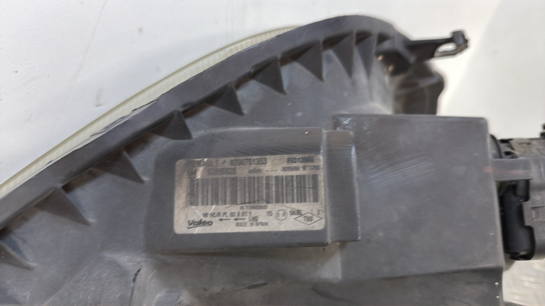 Optique avant principal droit (feux)(phare) RENAULT TRAFIC 2 PHASE 2 8200701353