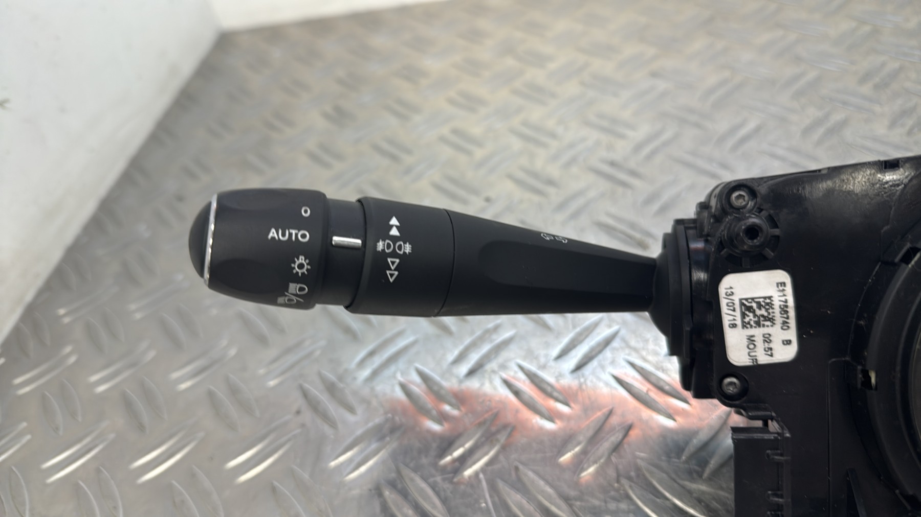 Com (Bloc Contacteur Tournant+Commodo Essuie Glace+Commodo Phare) CITROEN C4 SPACETOURER E11756740