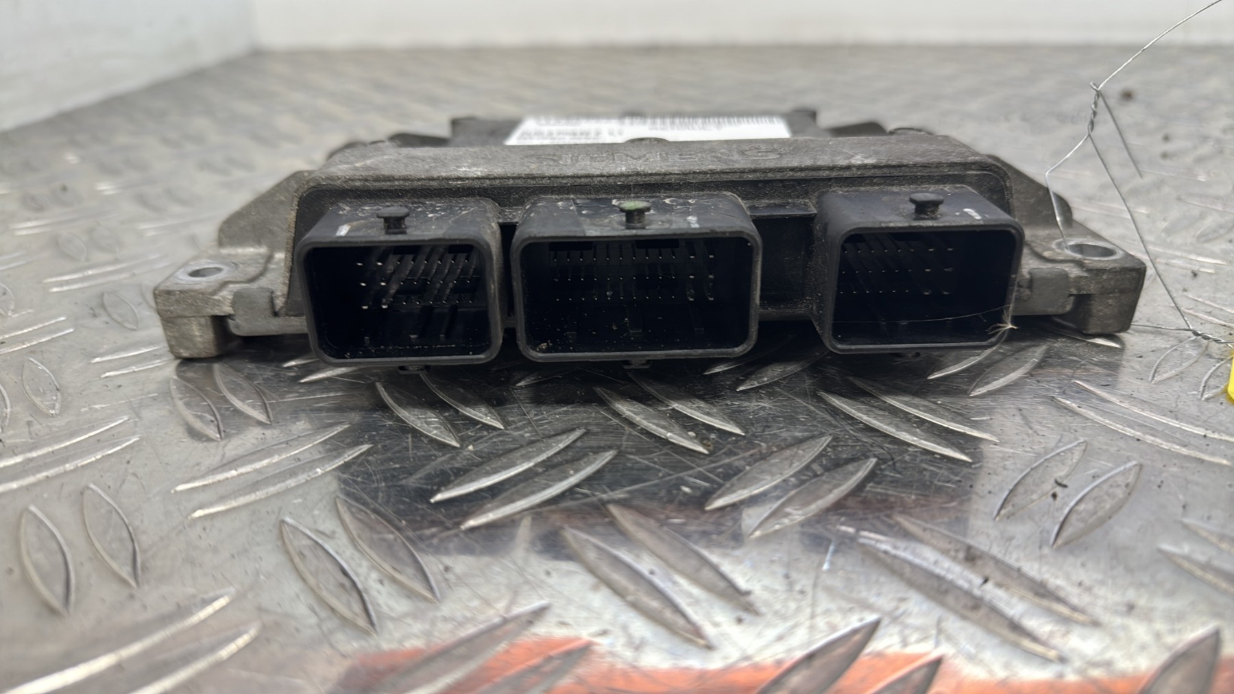 Calculateur moteur RENAULT CLIO 3 PHASE 2 8200522357